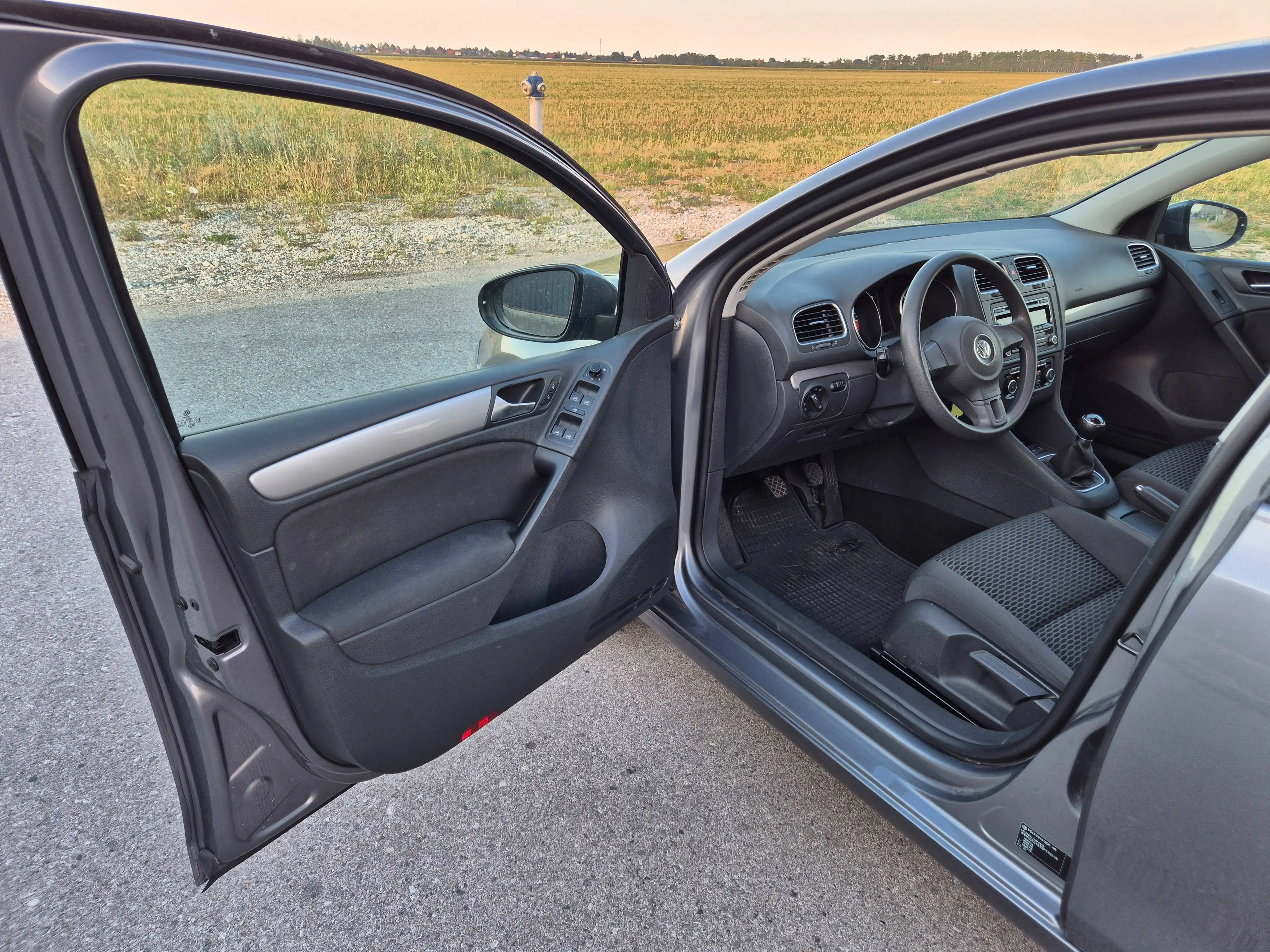 Volkswagen Golf Trendline BlueMotion/BMT — photo 9