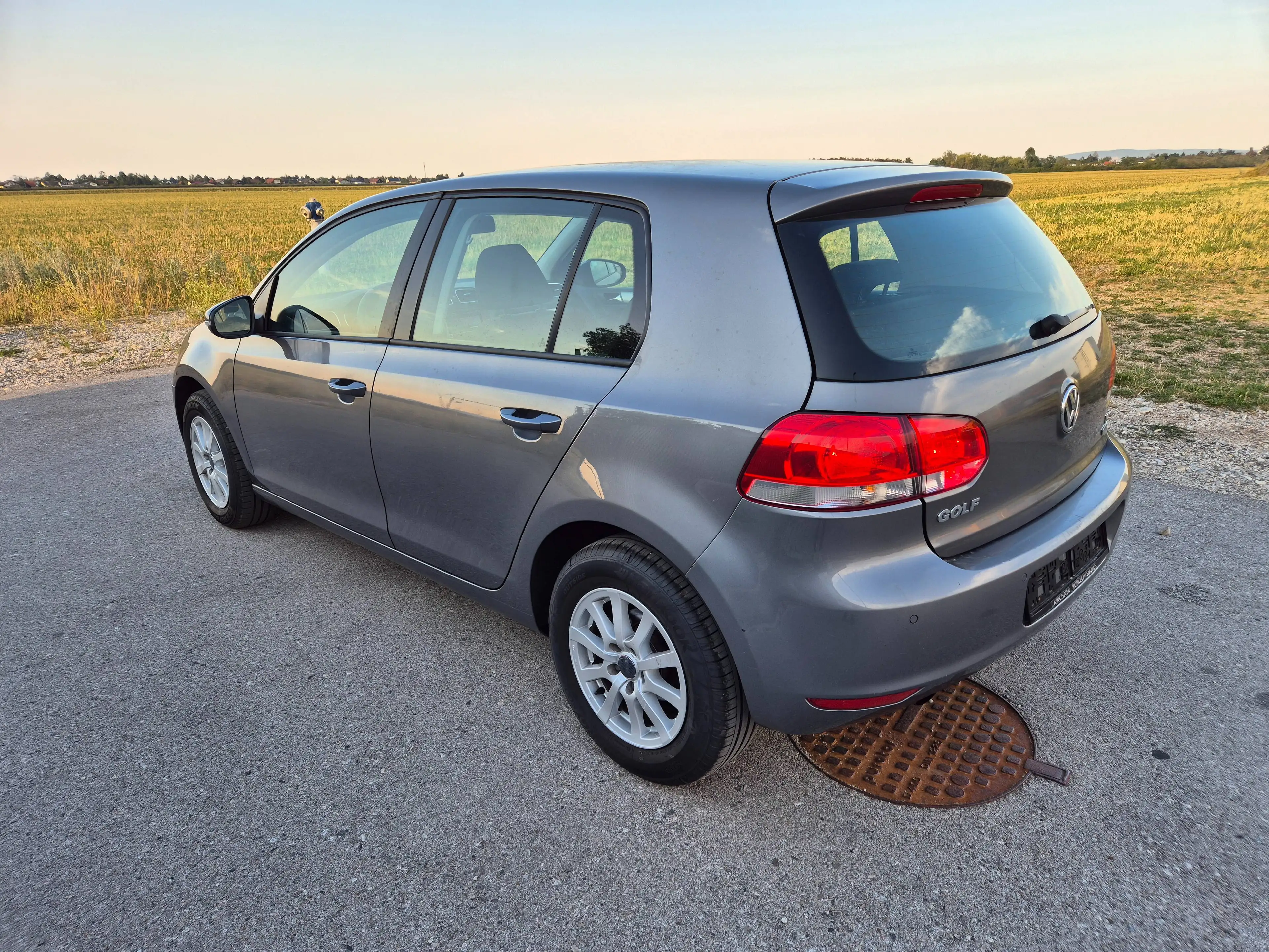 Volkswagen Golf Trendline BlueMotion/BMT — photo 3