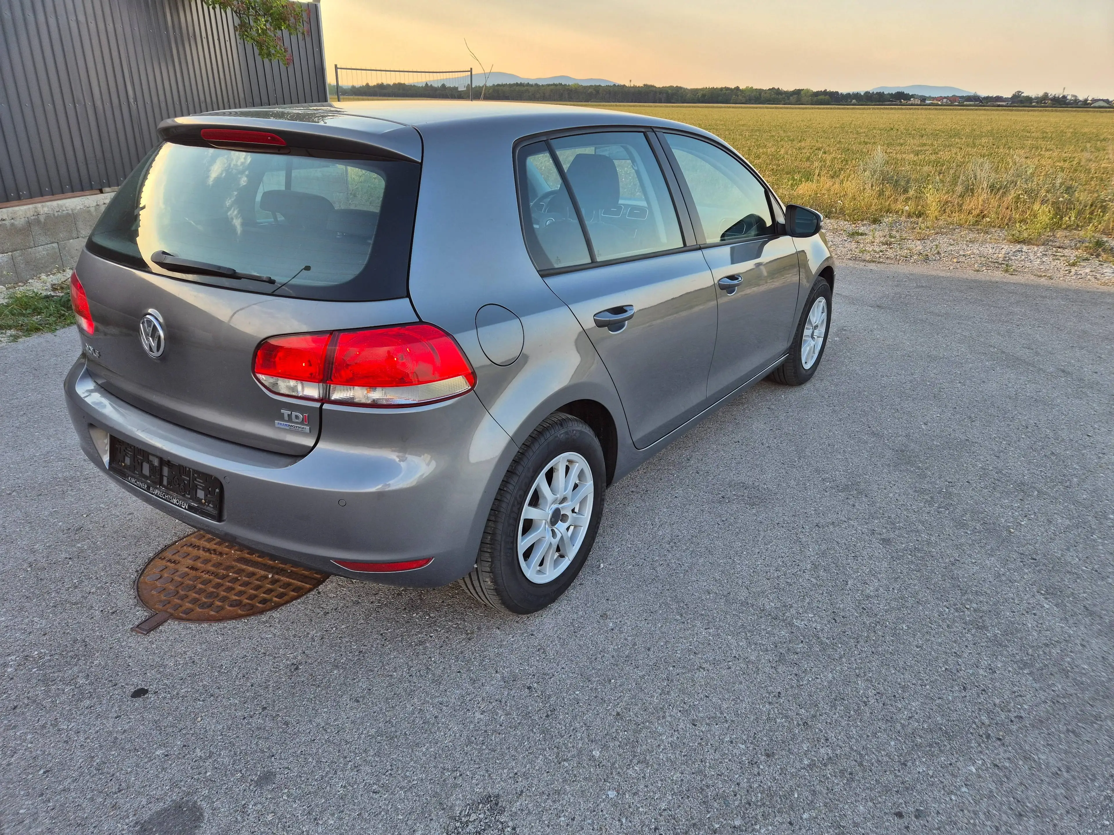 Volkswagen Golf Trendline BlueMotion/BMT — photo 5
