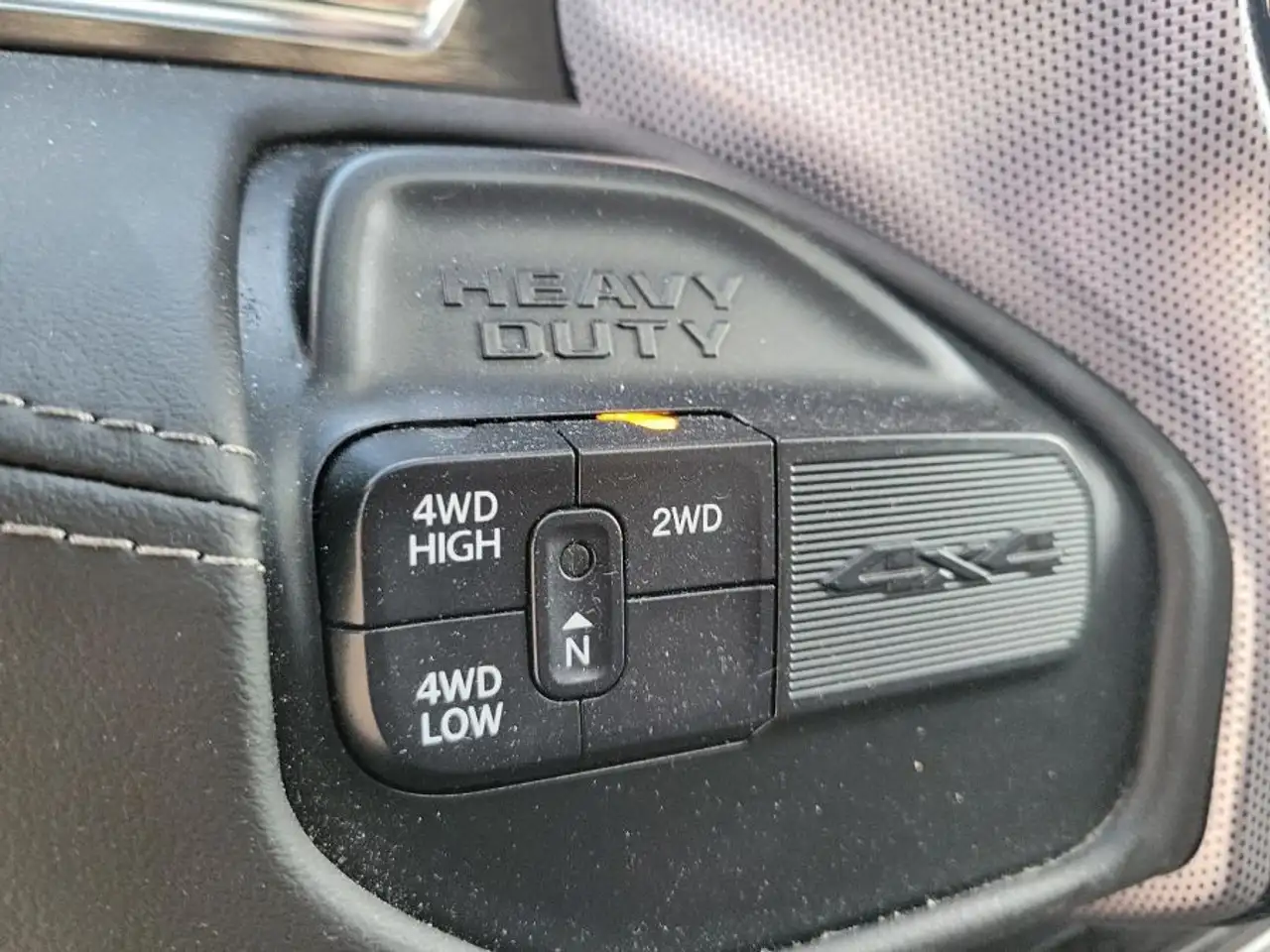 RAM 2500 снимка RAM 2500
