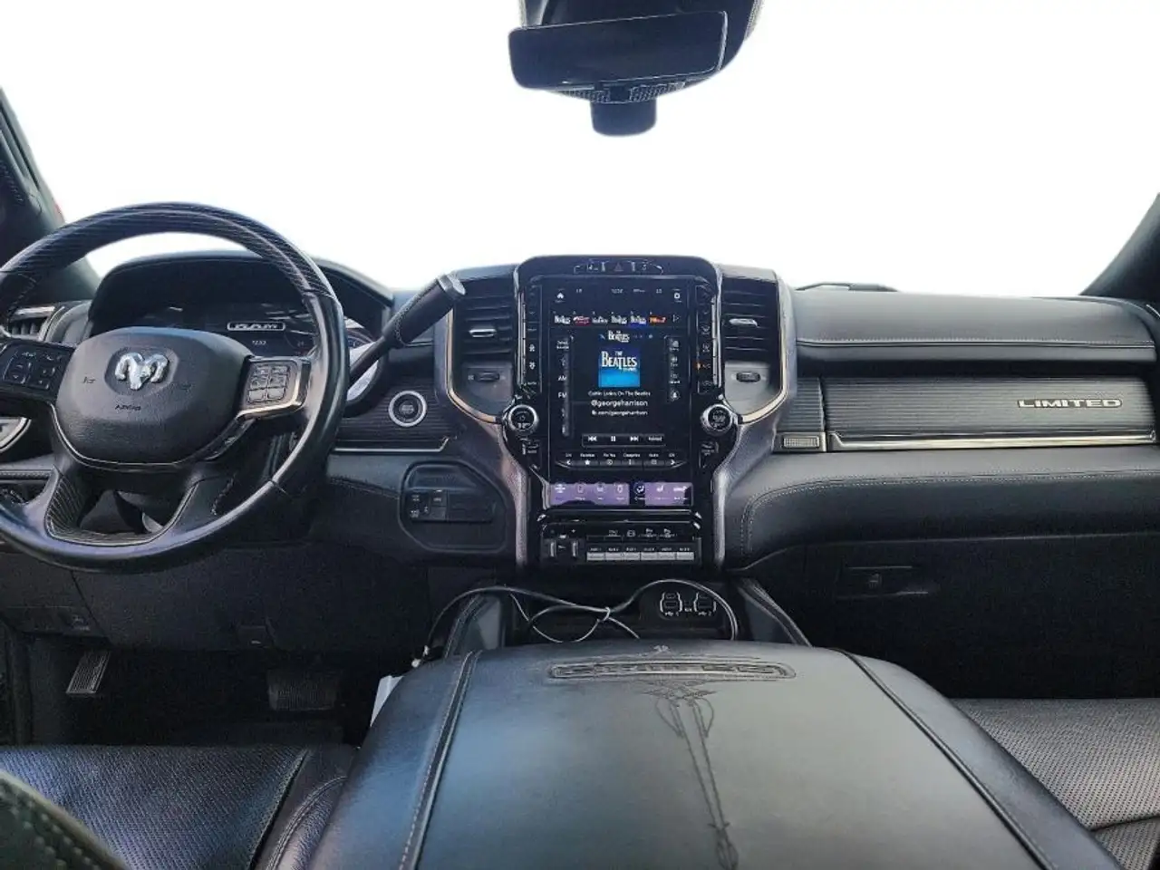 RAM 2500 снимка RAM 2500