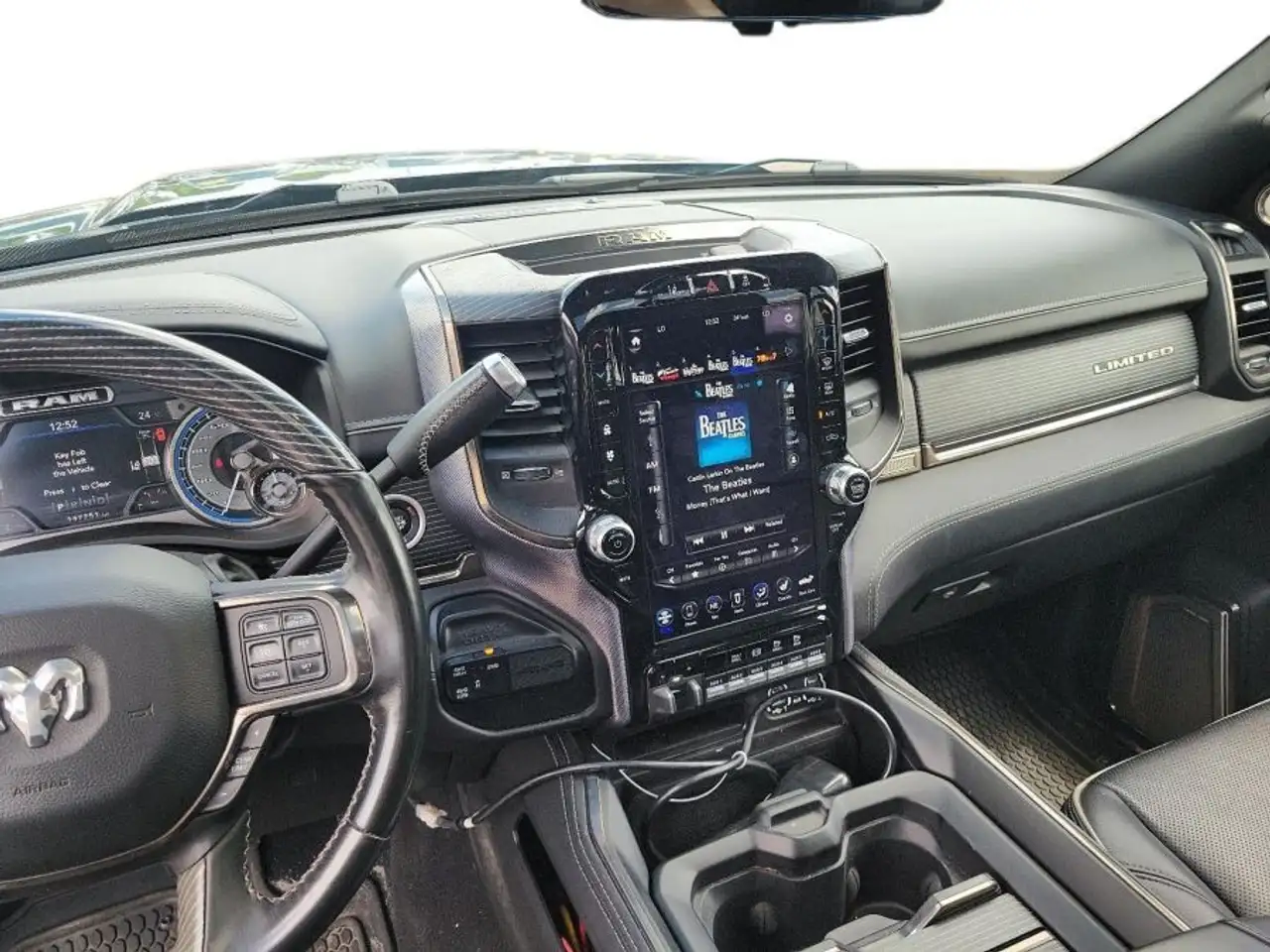 RAM 2500 снимка RAM 2500