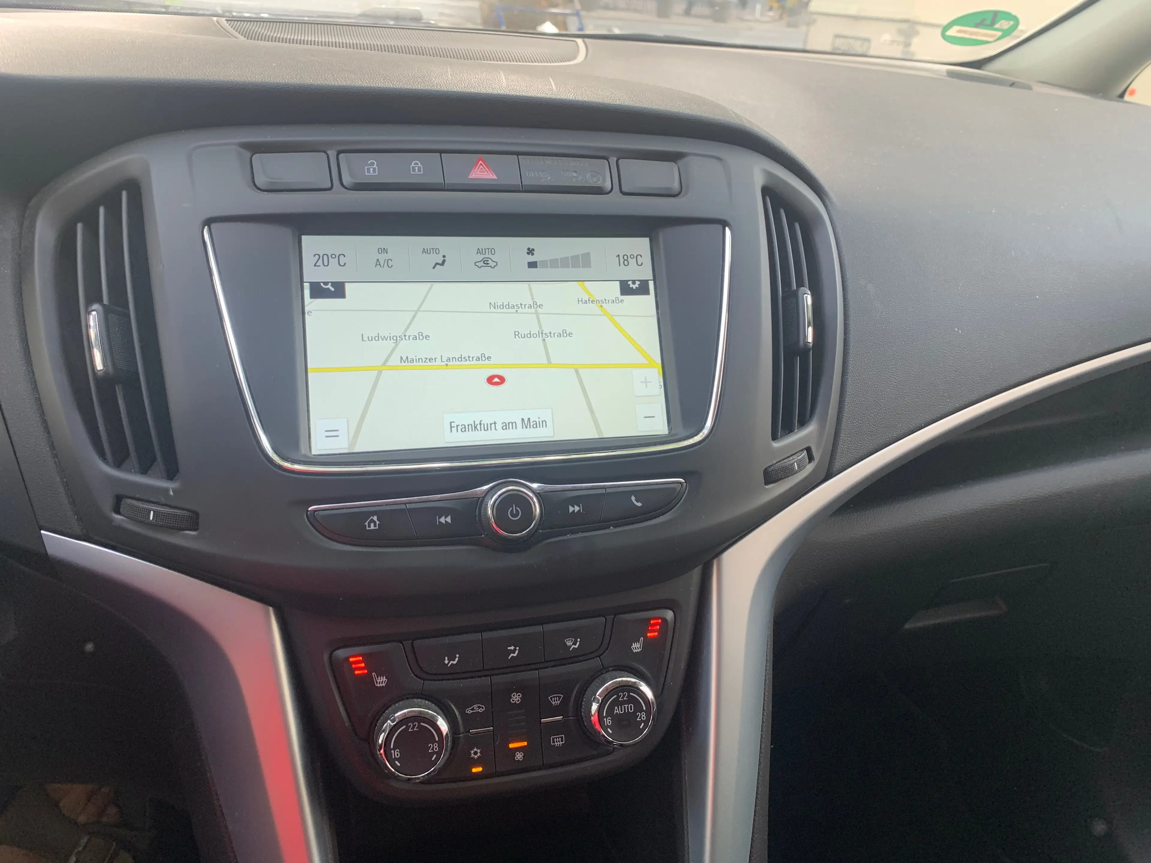 Opel Zafira C 2,0 CDTI Auto. NAVI PDC Kamara SHZ Business Edition — photo 14