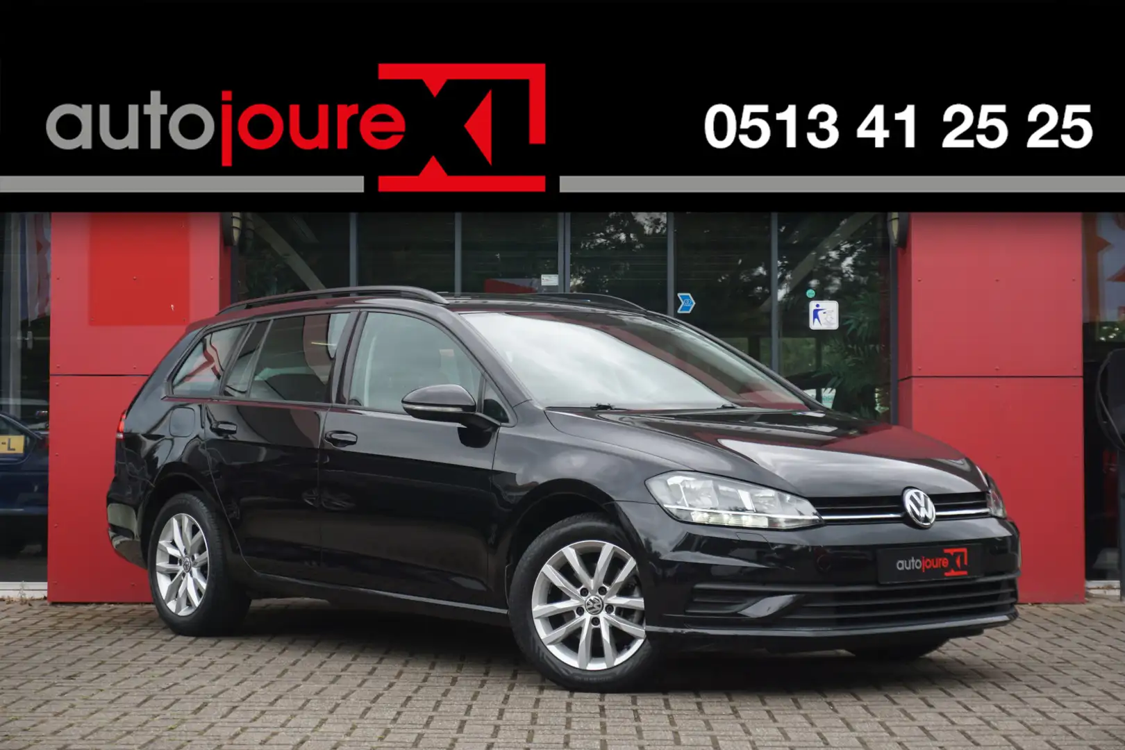 Volkswagen Golf Variant 1.6 TDI Highline | Groot Navigatie | Airco | 16'' Zwart - 1