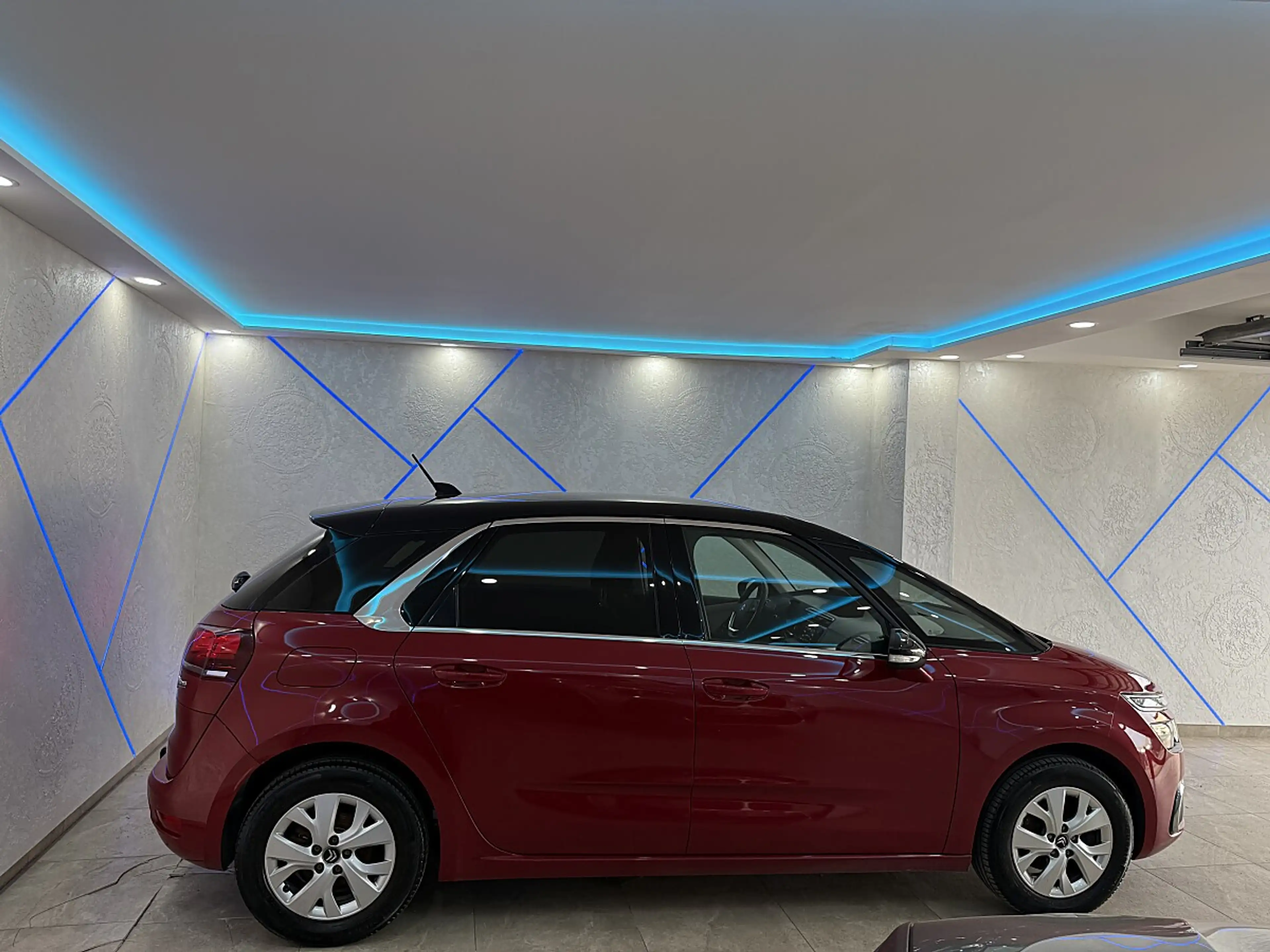 Citroen C4 Picasso PureTech 130 S&S Feel*LED*MASSAGE*KAMERA*1.BESITZ* — photo 4