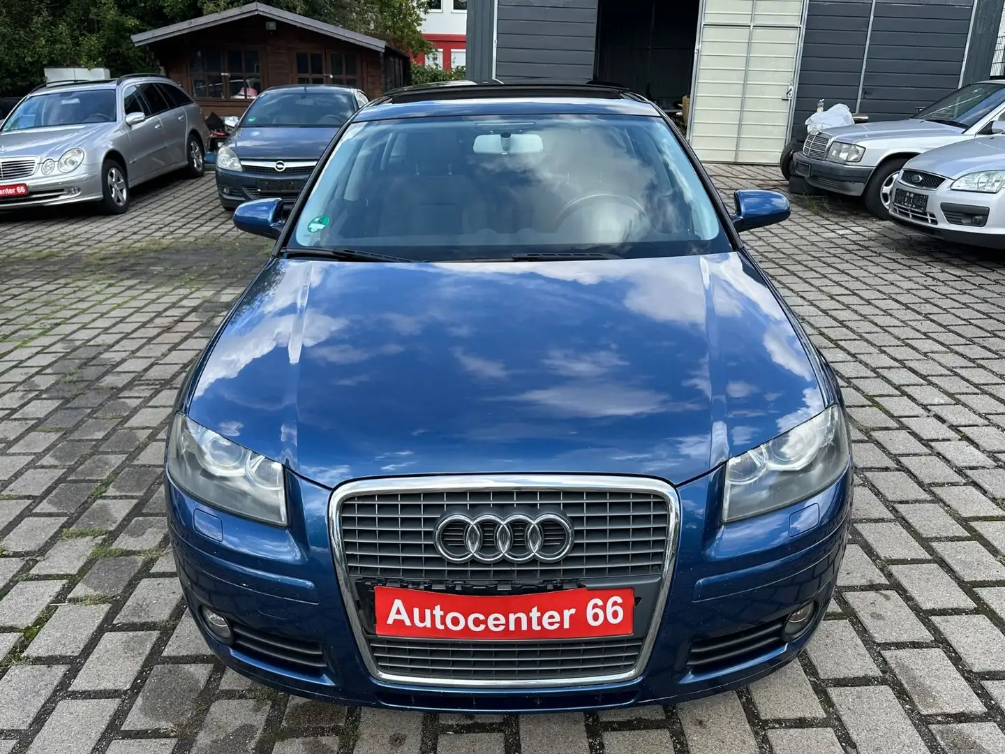 Audi A3 Sportback 1.6 FSI Ambition*PANO*XENON*TÜV NEU Blau - 2