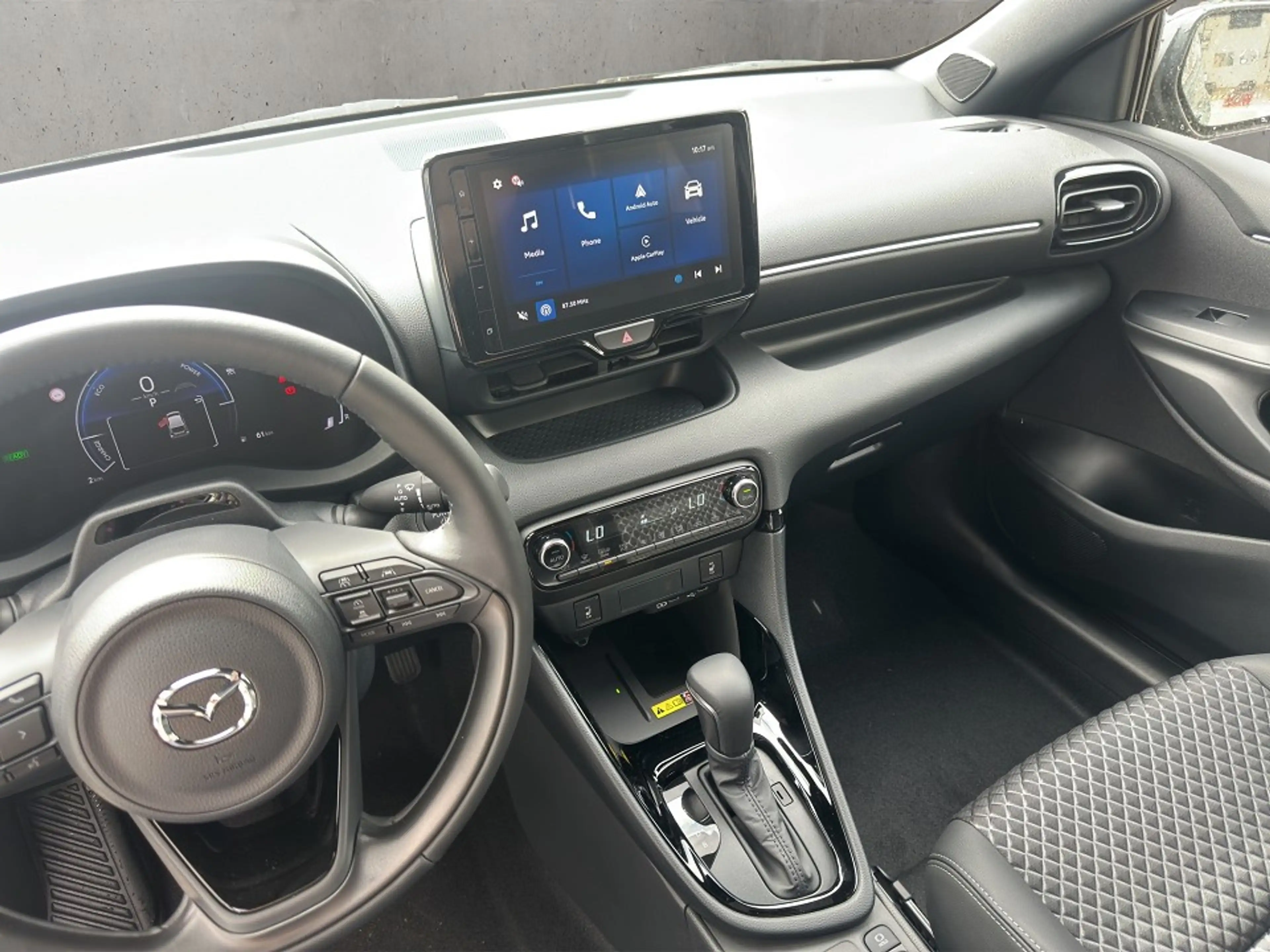 Mazda 2 Hybrid HOMURA ++LED+KAMERA++ — photo 13