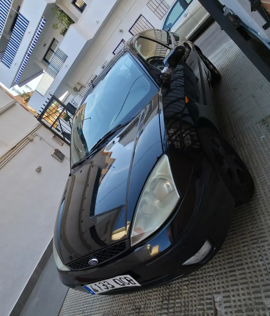 Ford Focus TDCi Ghia Negro - 1