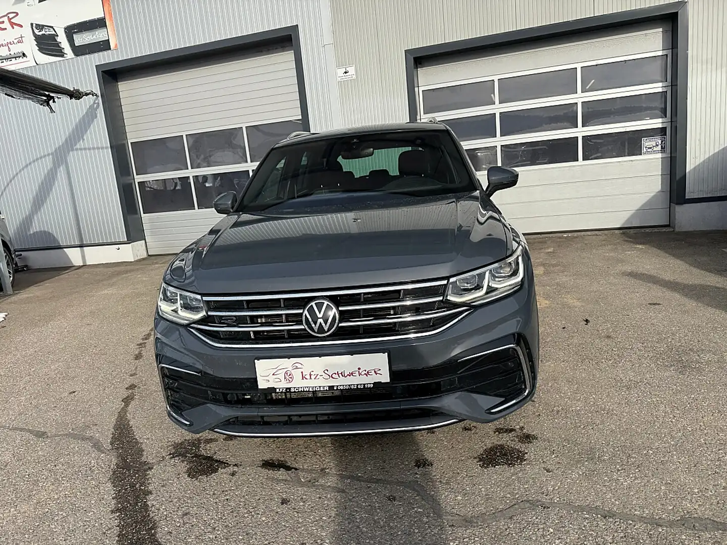 Volkswagen Tiguan 2,0 TDI 4Motion R-Line DSG Gris - 2