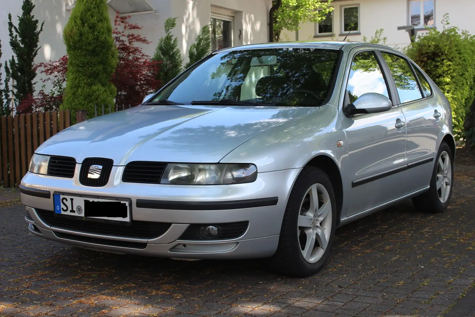 SEAT Leon Leon Diesel 1.9 TDI Pulso Silber - 1