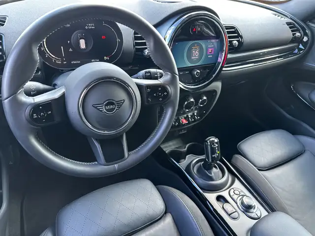 Mini Clubman view 9