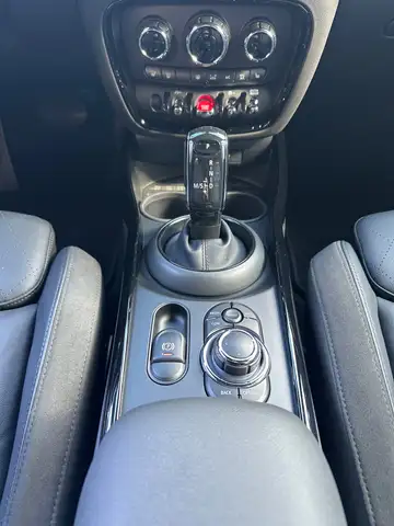 Mini Clubman view 14