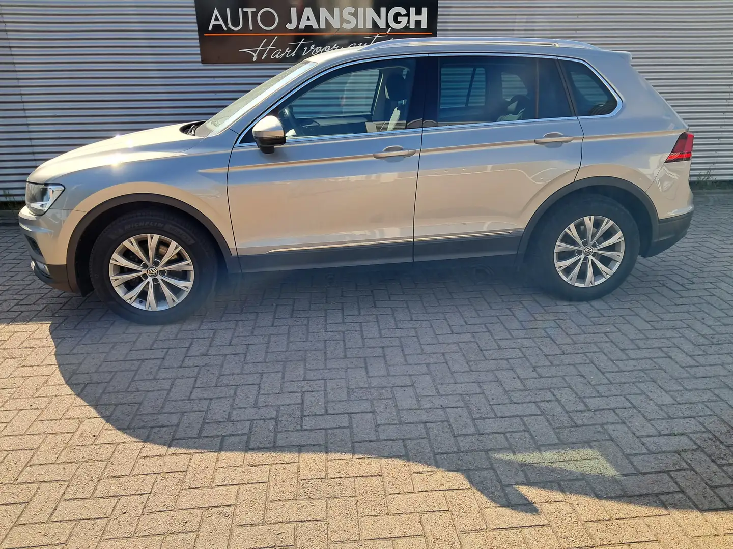 Volkswagen Tiguan 1.4 TSI Comfortline 1600kg Trekgewicht! | Clima | Gris - 2