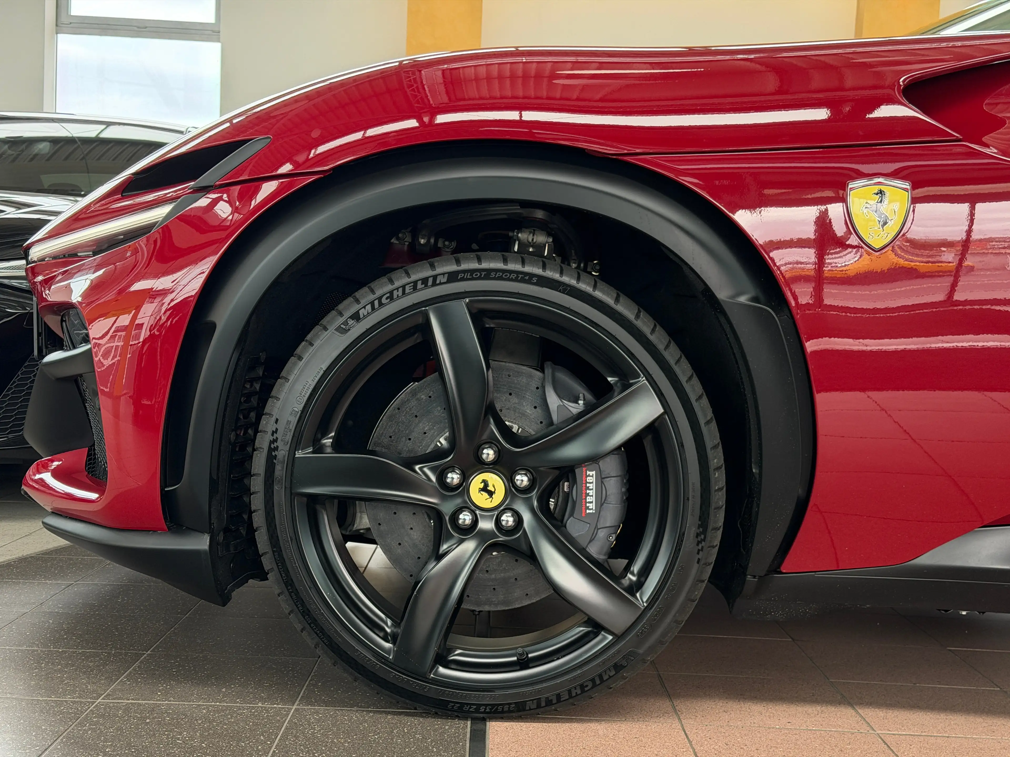 Ferrari Purosangue V12 MY 2026 Lift Sound Matrix Carbon — photo 11
