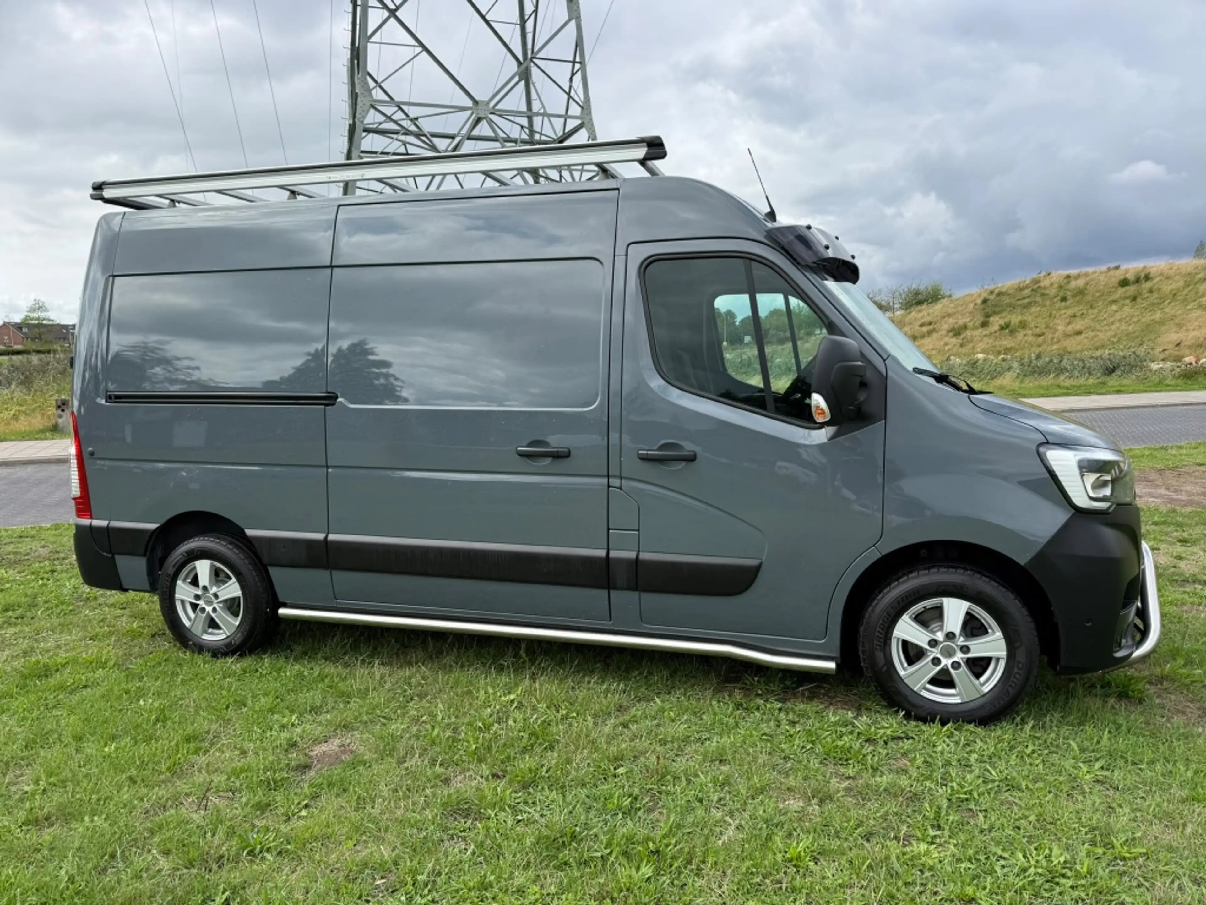 Renault Master T35 2.3dCi L2H2 W.E. — photo 7