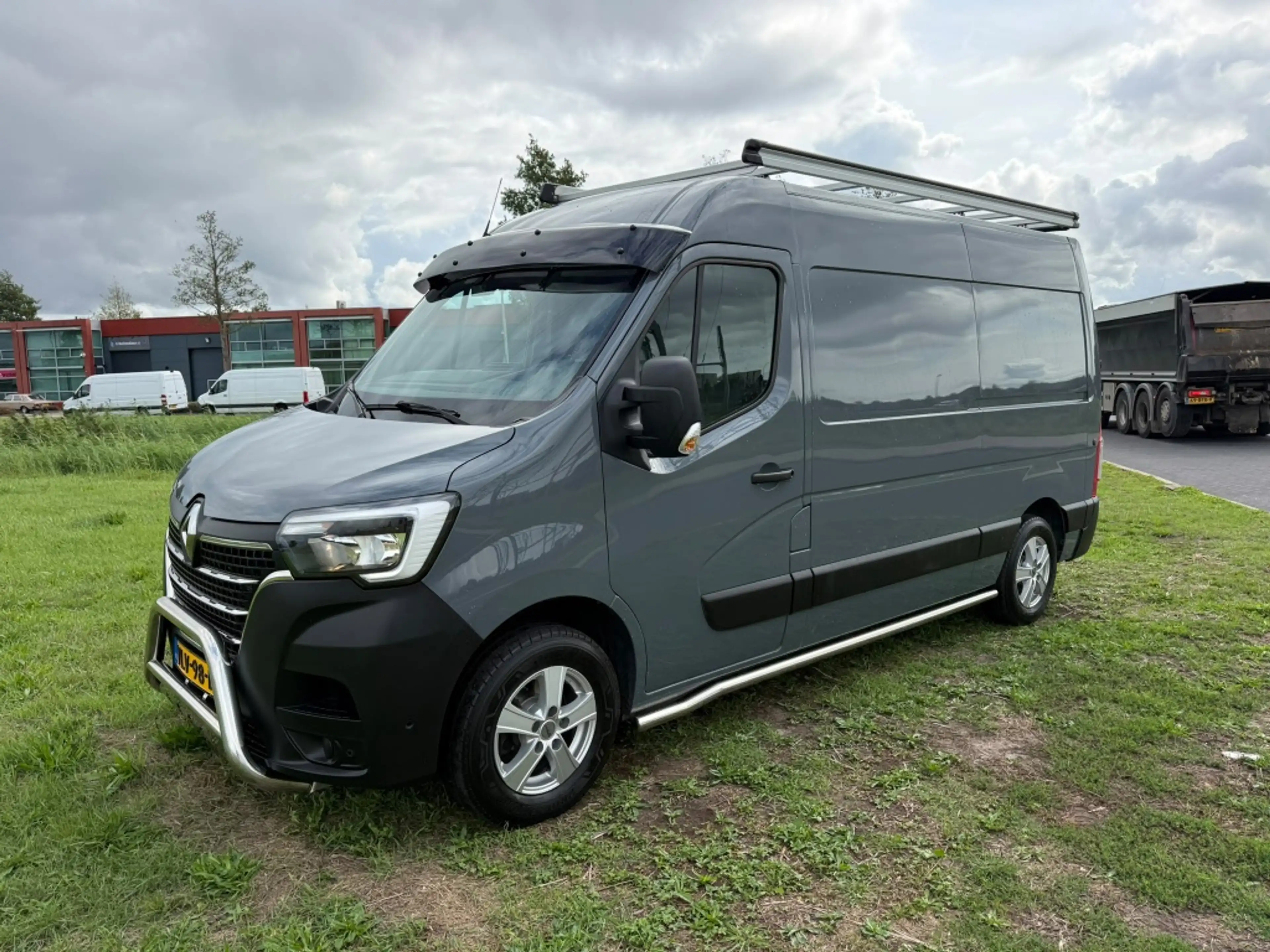 Renault Master T35 2.3dCi L2H2 W.E. — photo 5