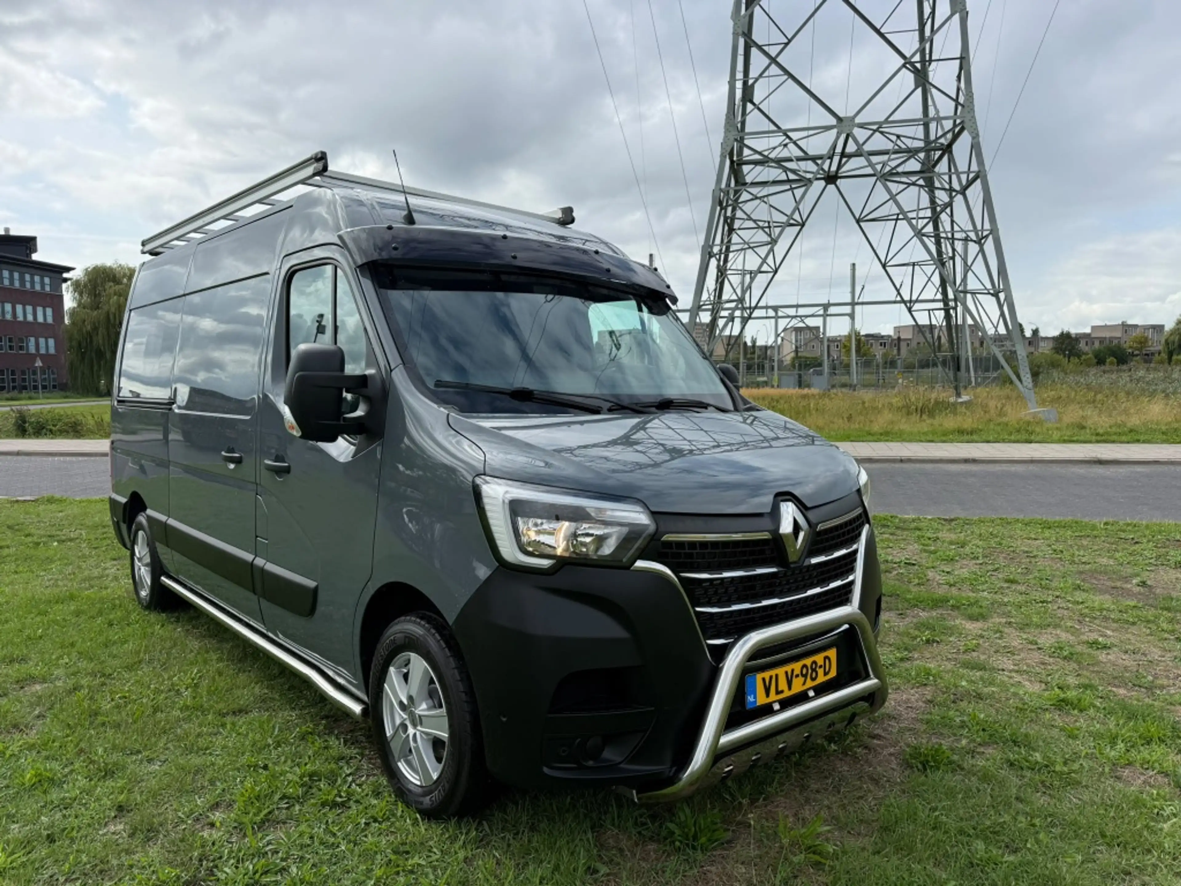Renault Master T35 2.3dCi L2H2 W.E. — photo 9