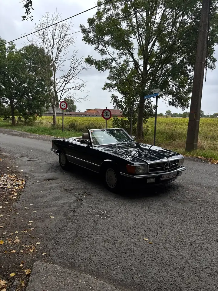 Mercedes-Benz SL 300 R107, foto 3