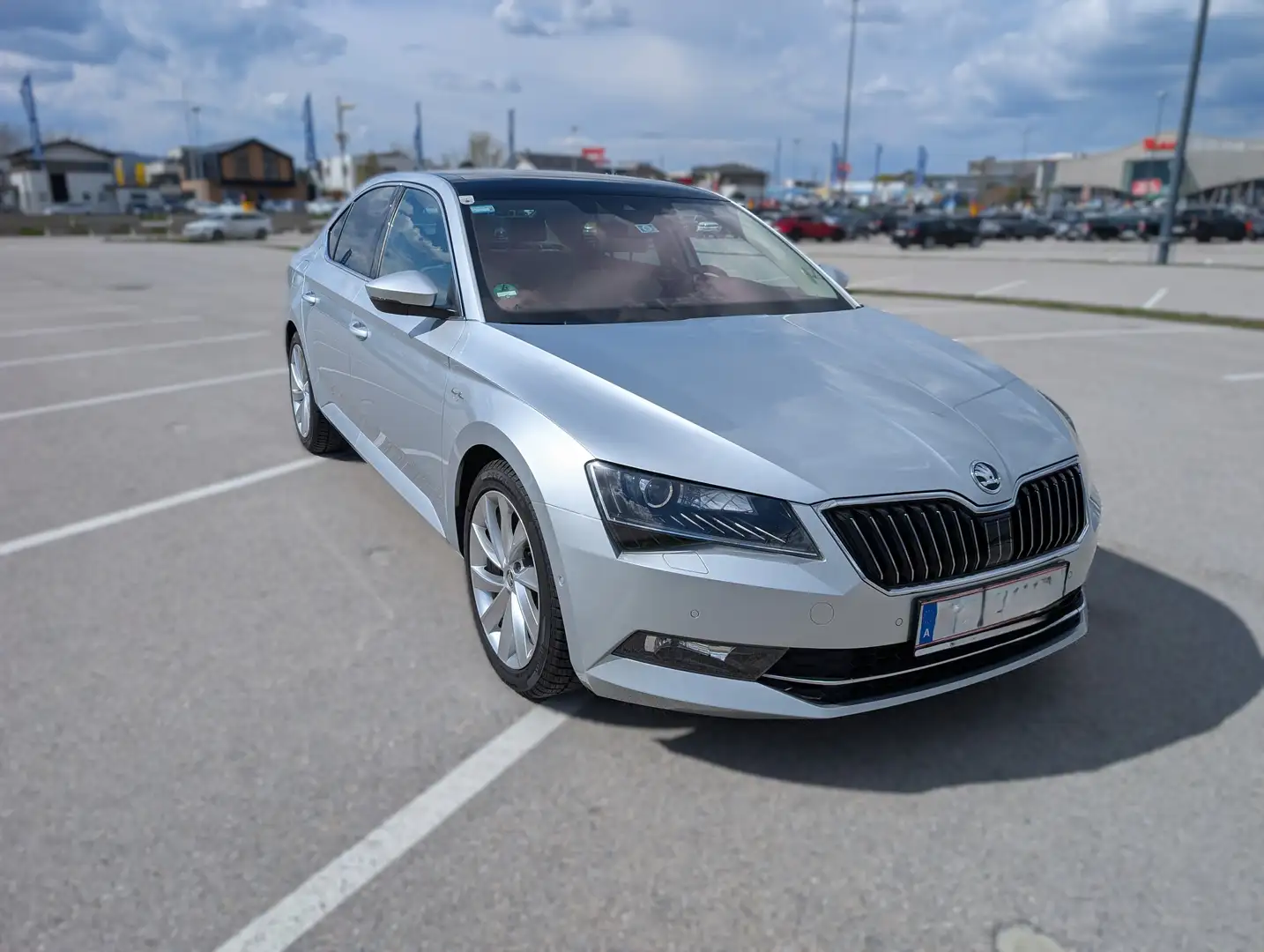 Skoda Superb Superb 2,0 TDI Laurin Srebrny - 1
