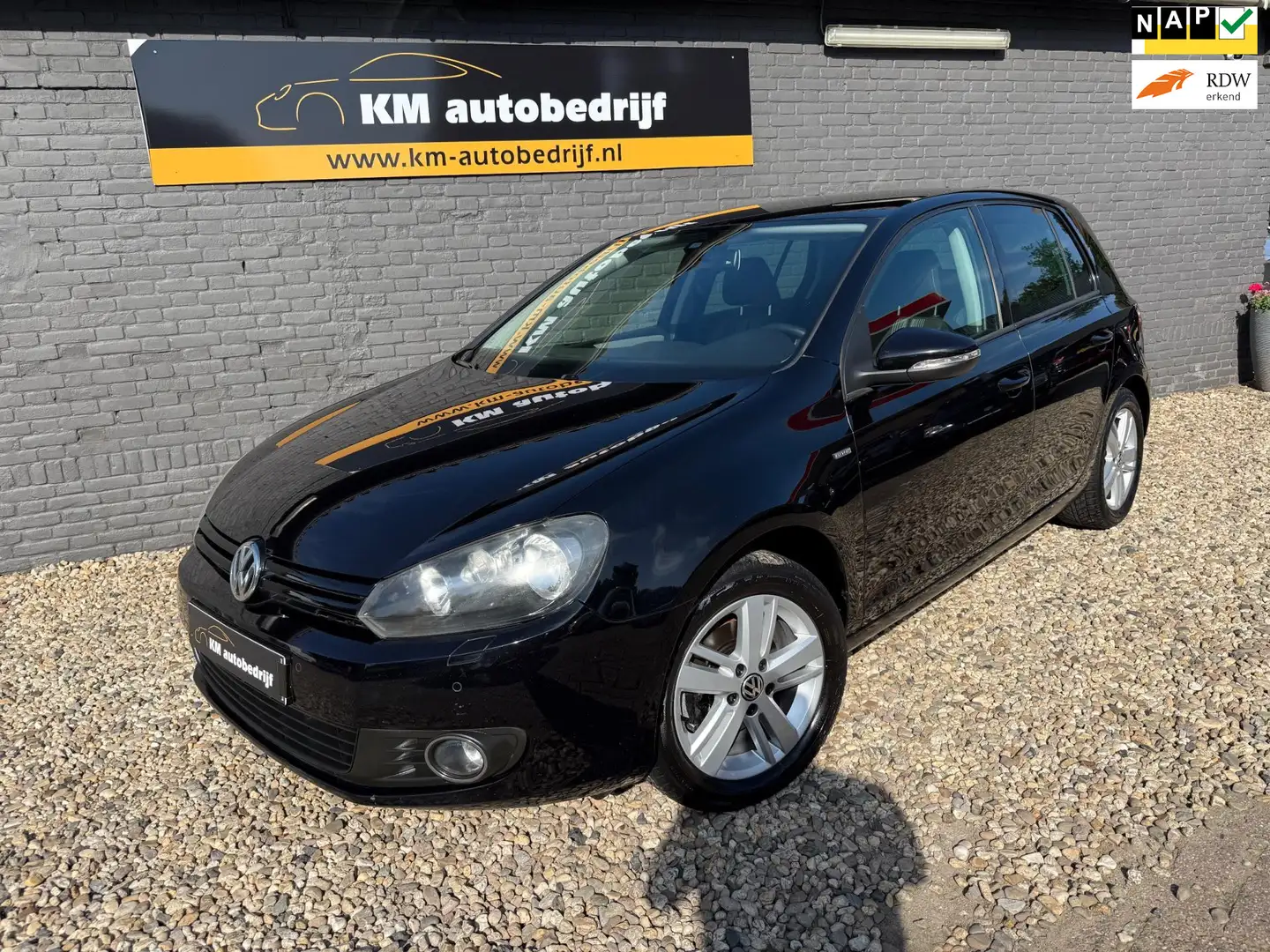 Volkswagen Golf 1.2 TSI Highline *Clima*PDC*Navi*Match*Cruise* Zwart - 1