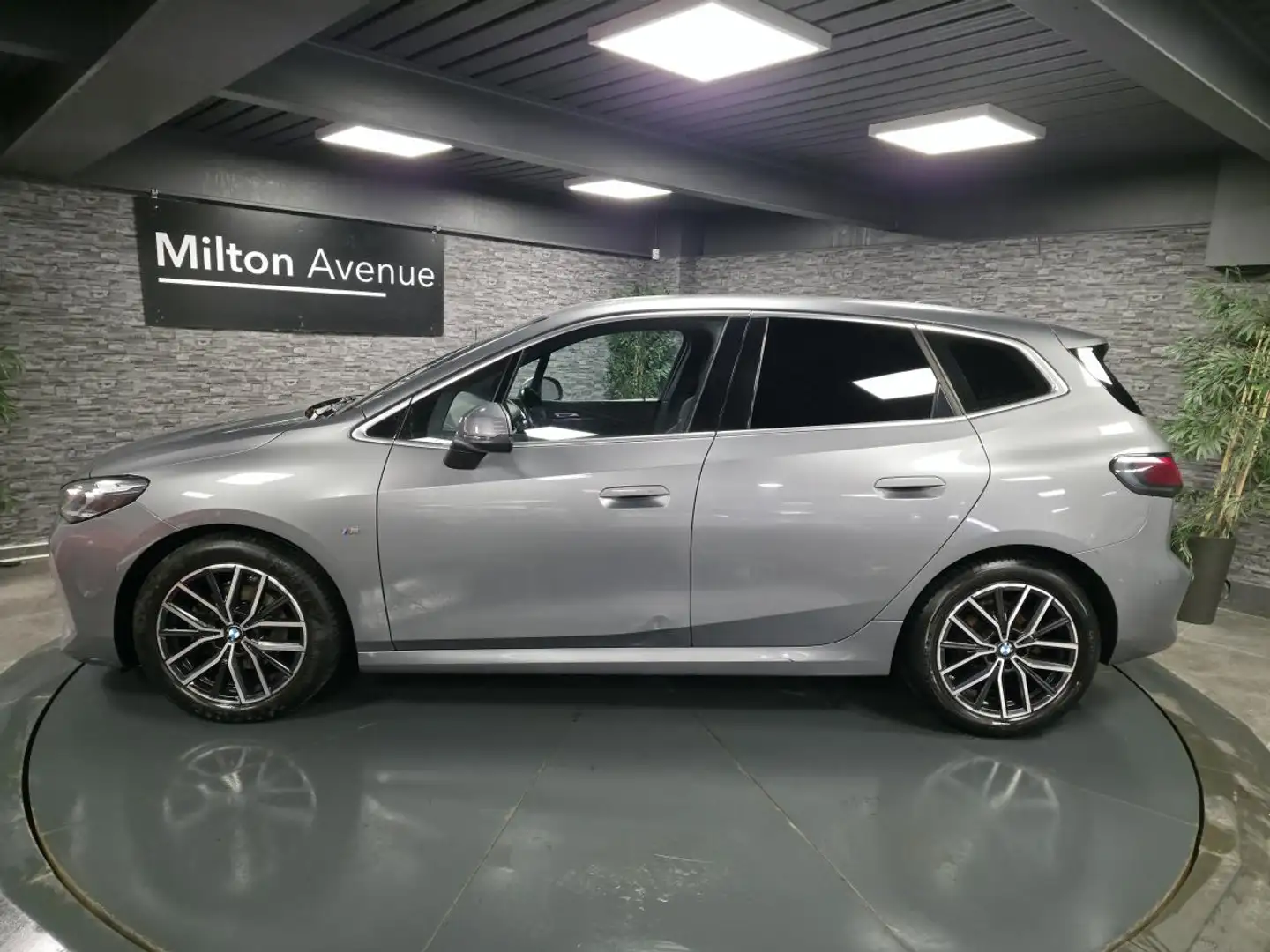 BMW 218 218i Active Tourer - BVR U06 M Sport Gris - 2