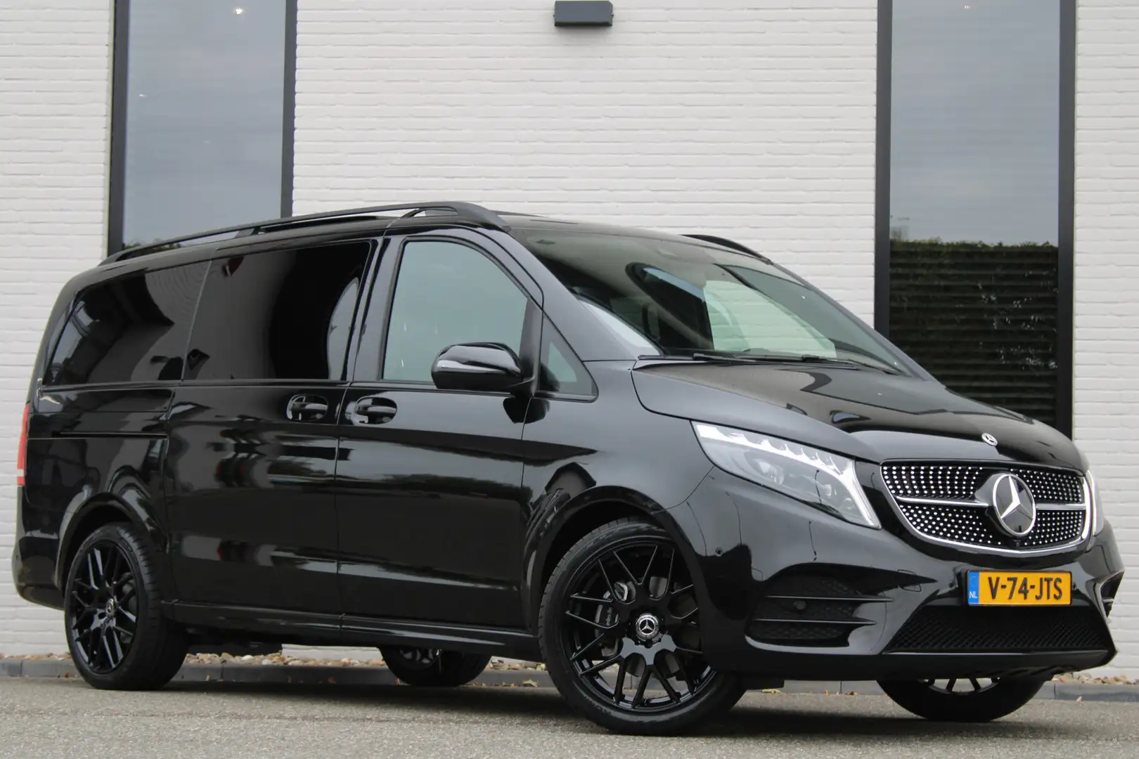 Mercedes-Benz V 300 300d / DC / AMG / Panorama / 4.000km!! / 2x Elec S Noir - 1