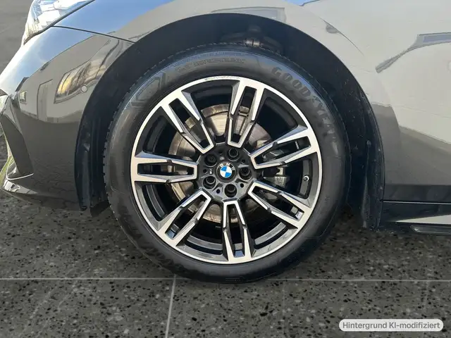 BMW M view 10