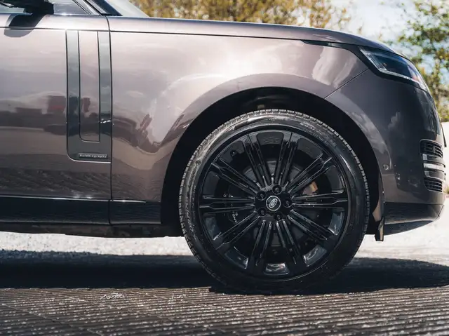 Land Rover Range Rover view 6