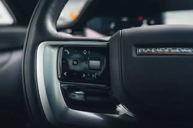 Land Rover Range Rover view 13