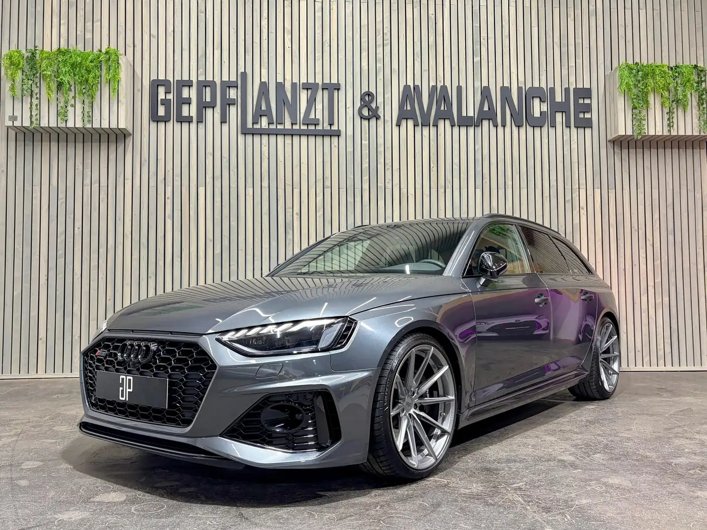Audi RS4 RS4 AV 2,9TFSI*MEGA KONFI*RS DYNAMIK*RS AGA*DAYTON Grau - 1