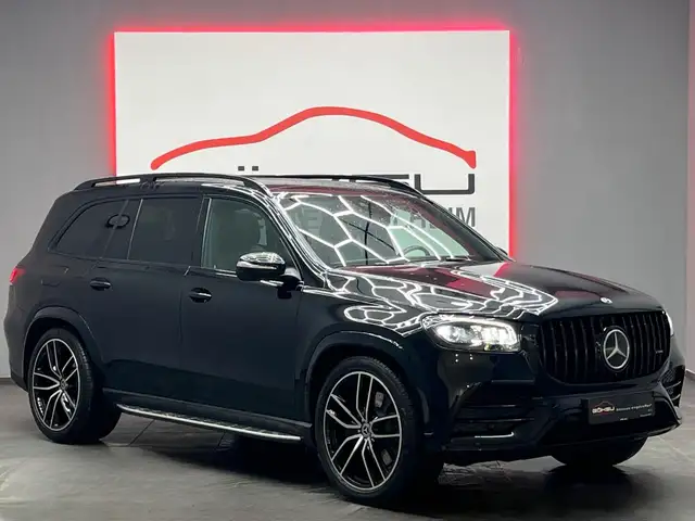 Mercedes-Benz GLS view 3