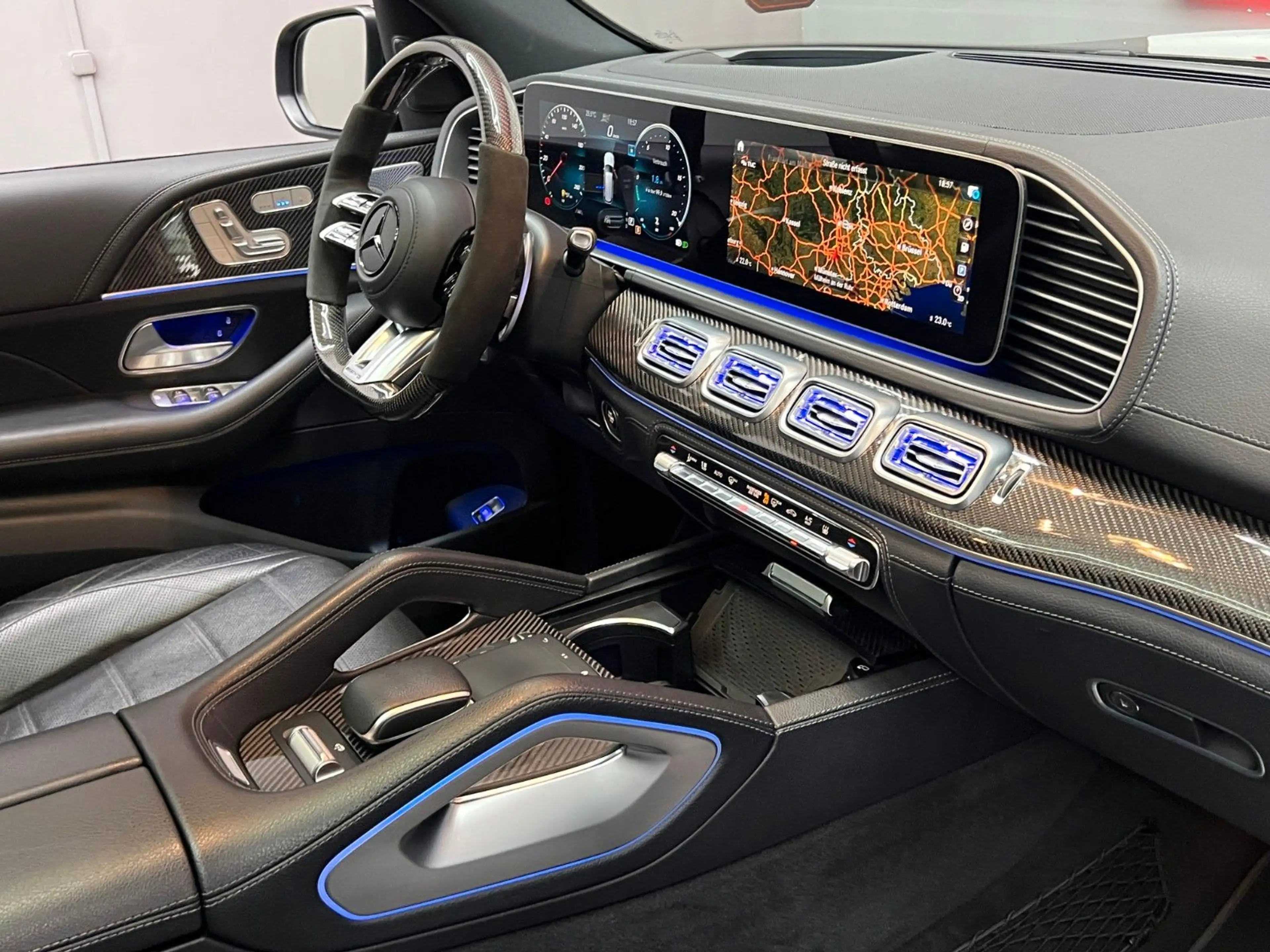 Mercedes-Benz GLS 350 d 4M*AMG*Pano*HuD*AHK*Distro*StHz*MB100 — photo 11