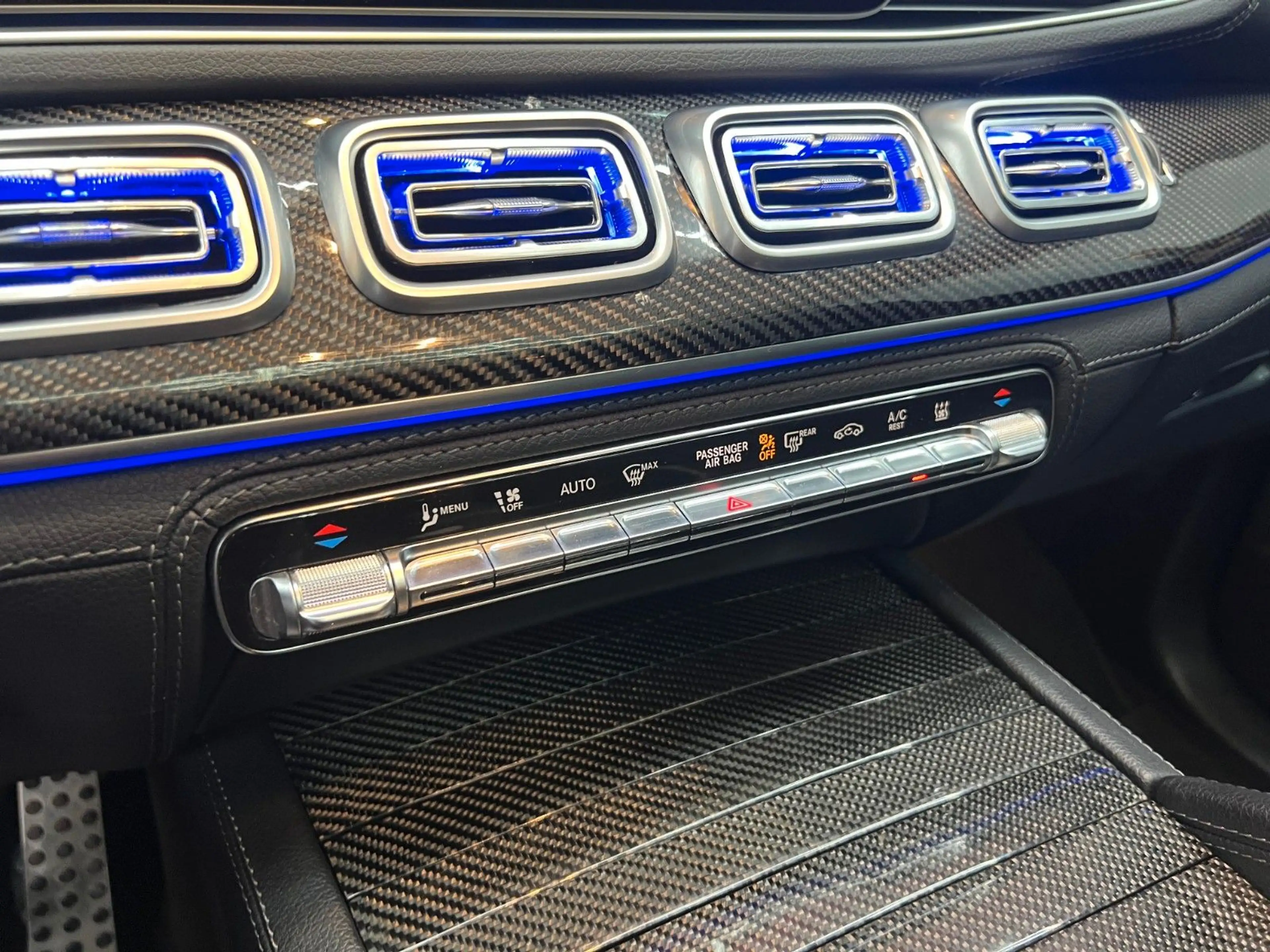 Mercedes-Benz GLS 350 d 4M*AMG*Pano*HuD*AHK*Distro*StHz*MB100 — photo 15