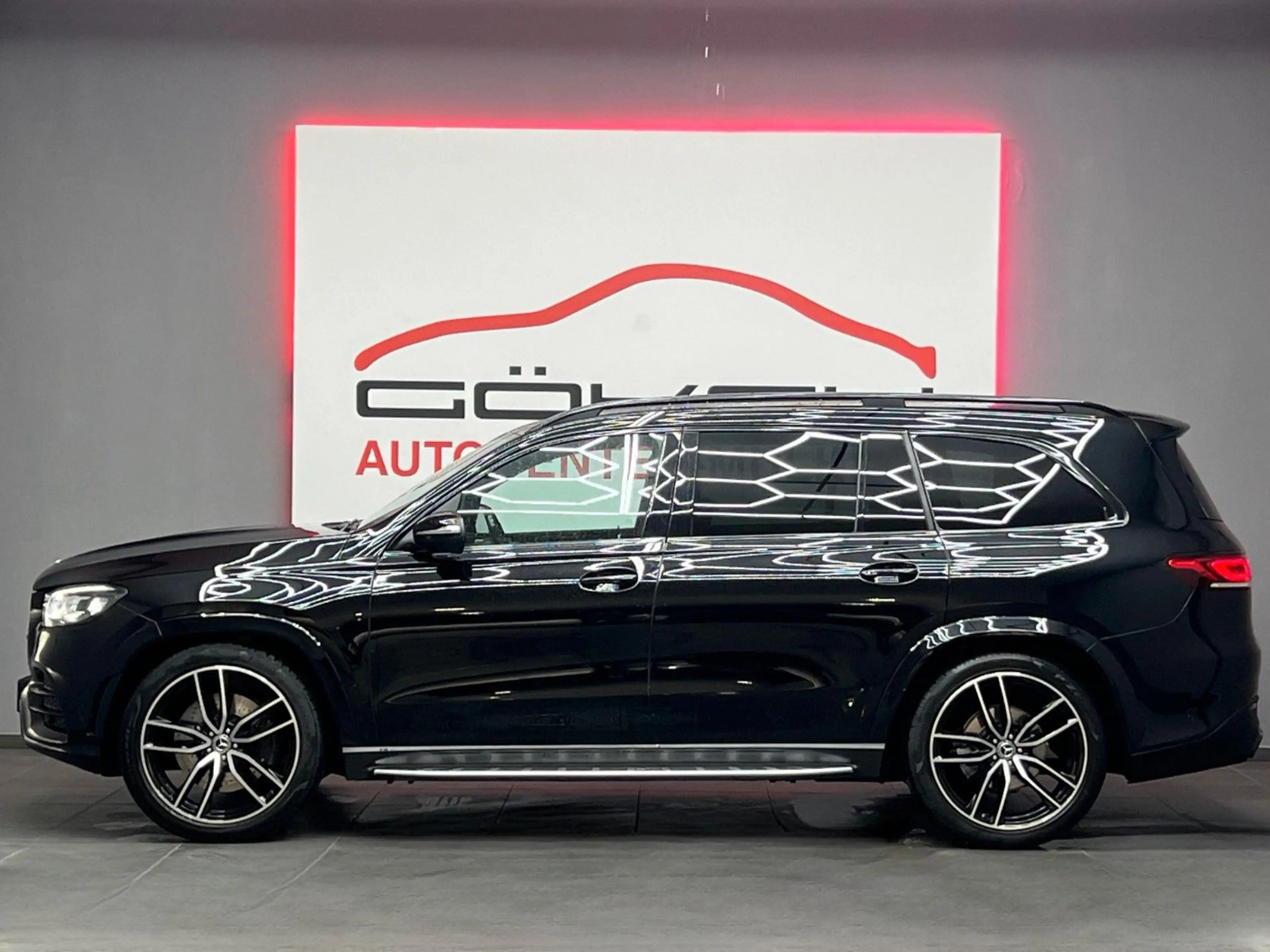Mercedes-Benz GLS 350 d 4M*AMG*Pano*HuD*AHK*Distro*StHz*MB100 — photo 4