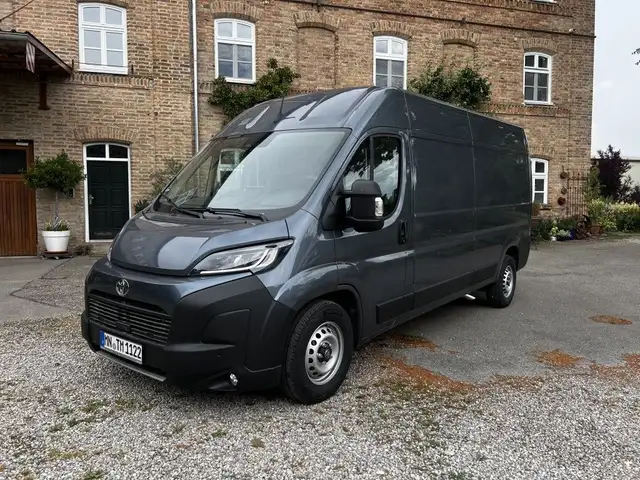 Toyota Proace Max 2.2-l-D 35 L3H2 Select Automatik AHK Ladeboden