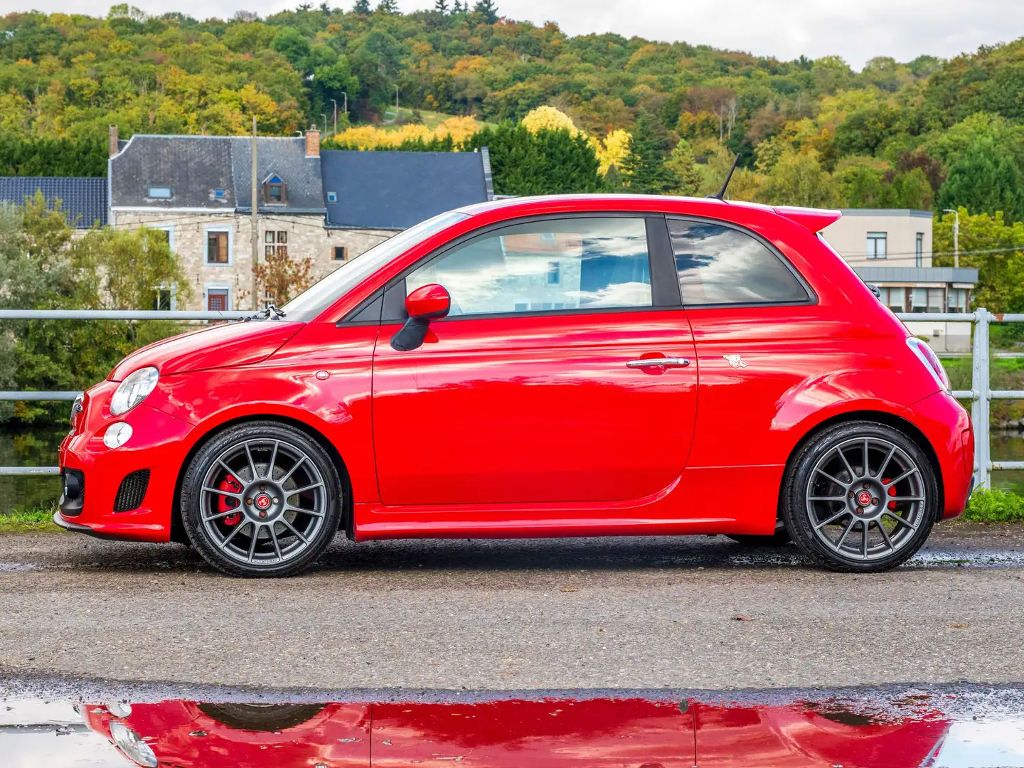 Fiat 500 Abarth Ferrari Dealers Edition 142/200 Rojo - 2