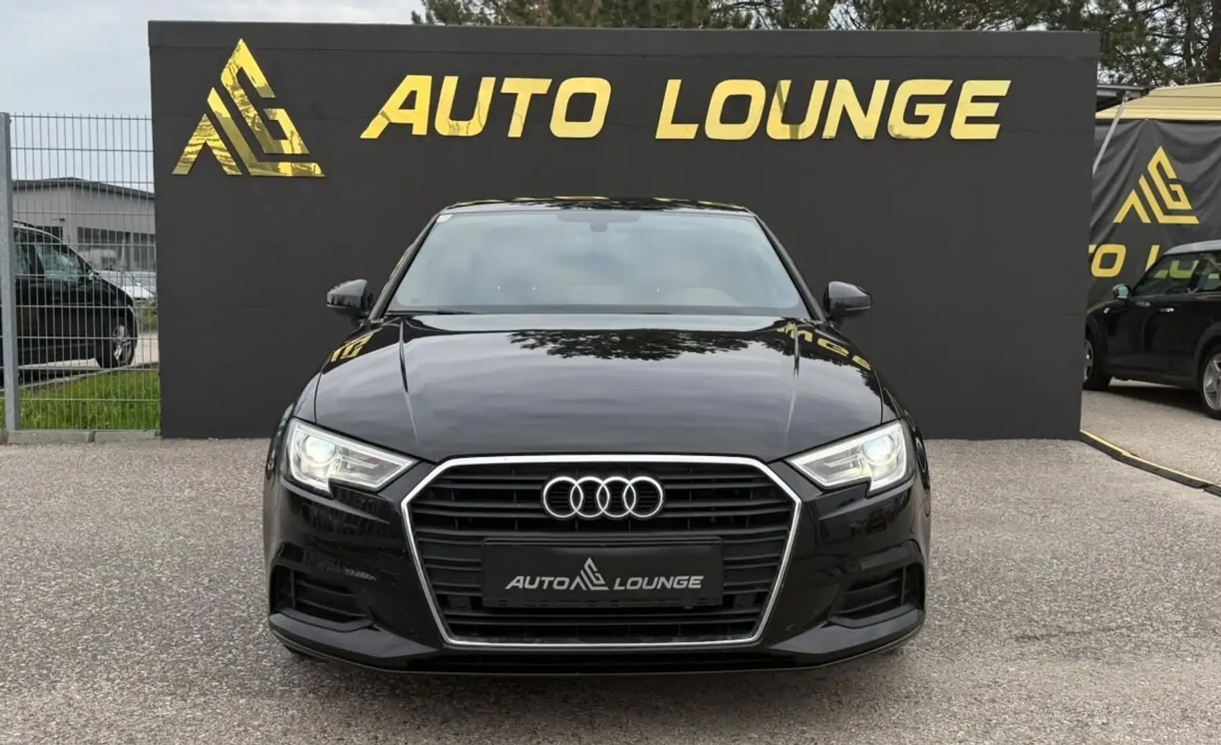 Audi A3 1.4 TFSI VM Schwarz - 2