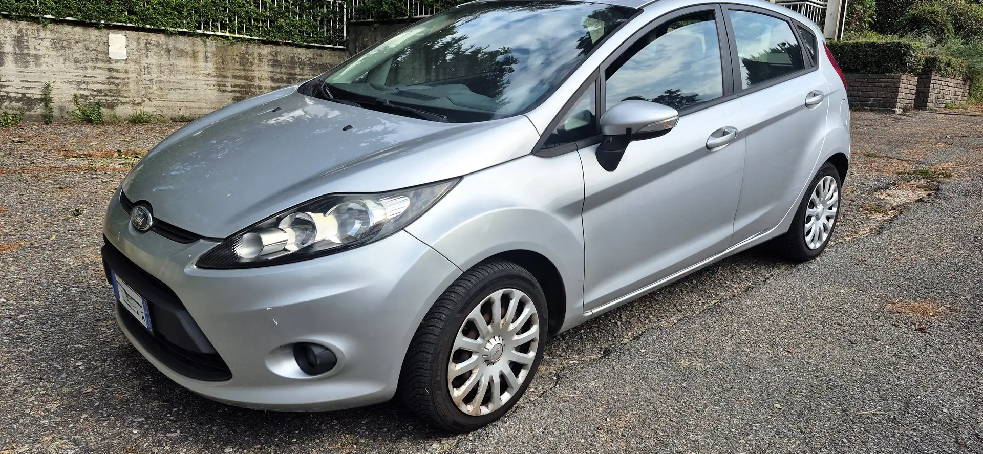 Ford Fiesta Fiesta VI 2008 5p 1.2 16v + c/esp 82cv E5 Argento - 1