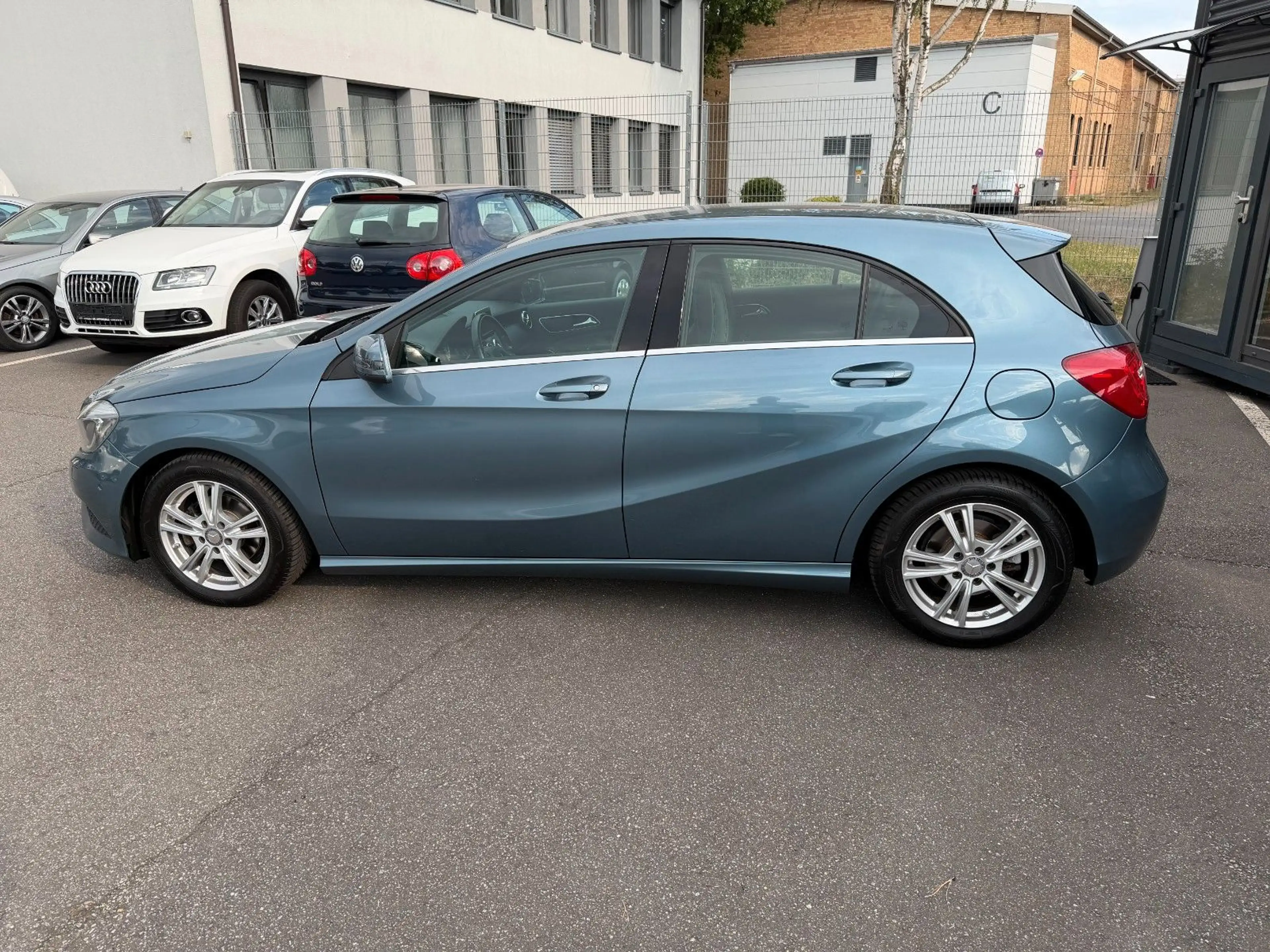 Mercedes-Benz A 180 A A 180 CDI BlueEfficiency 2Style — photo 8