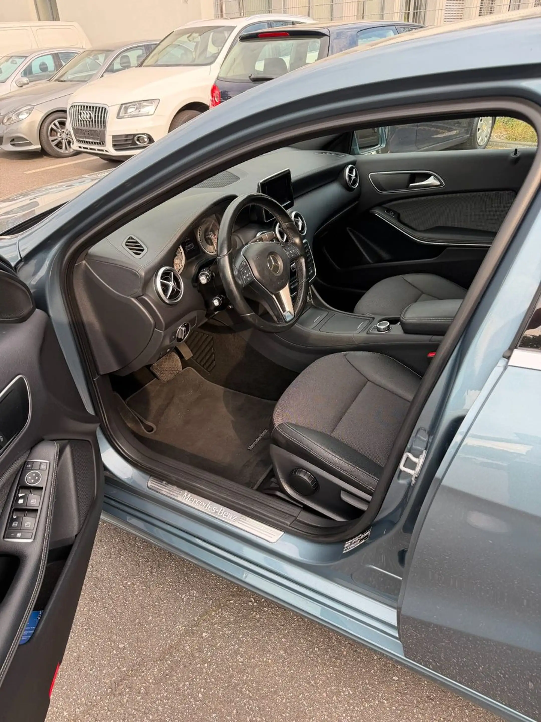 Mercedes-Benz A 180 A A 180 CDI BlueEfficiency 2Style — photo 9