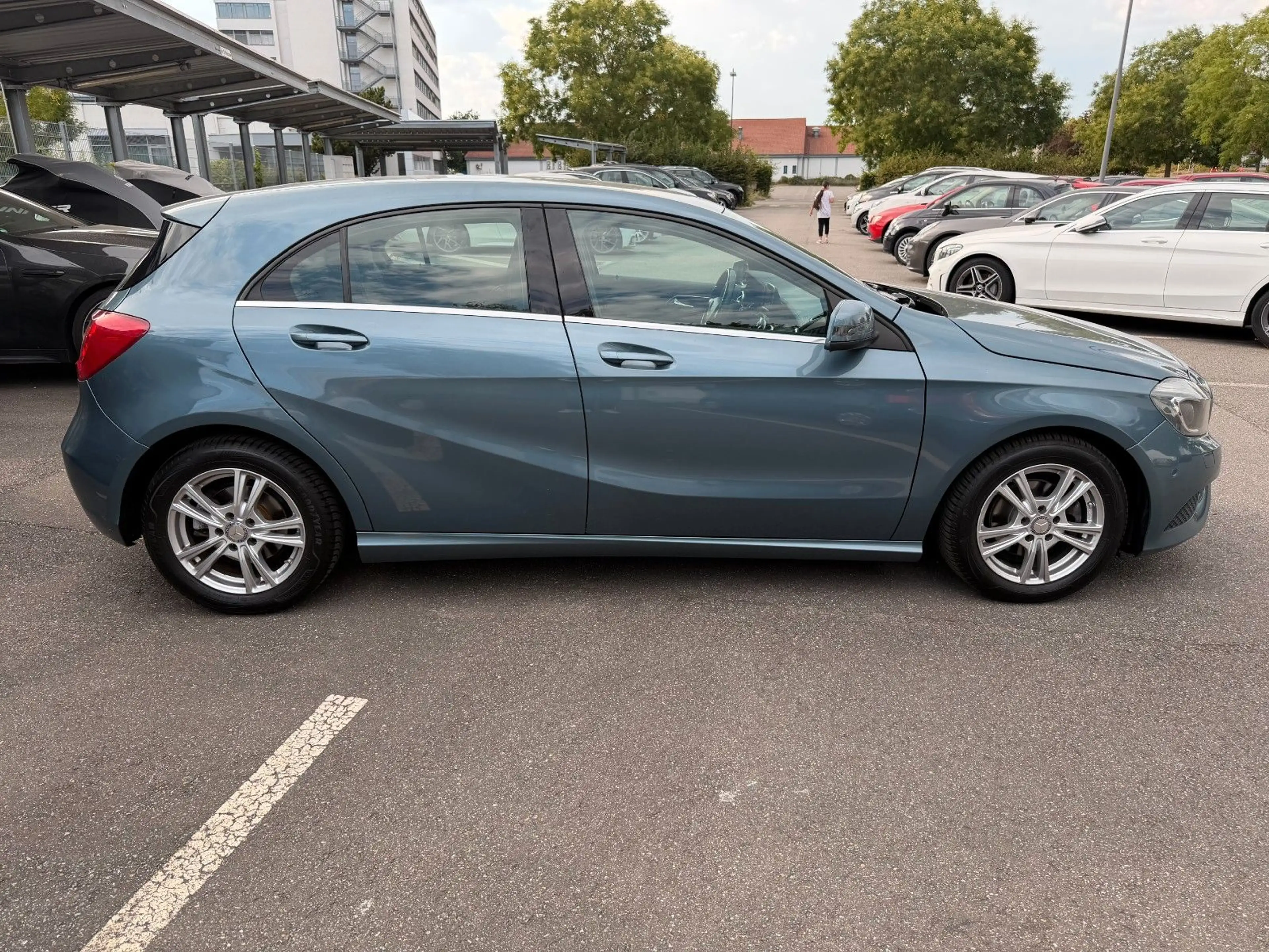 Mercedes-Benz A 180 A A 180 CDI BlueEfficiency 2Style — photo 4