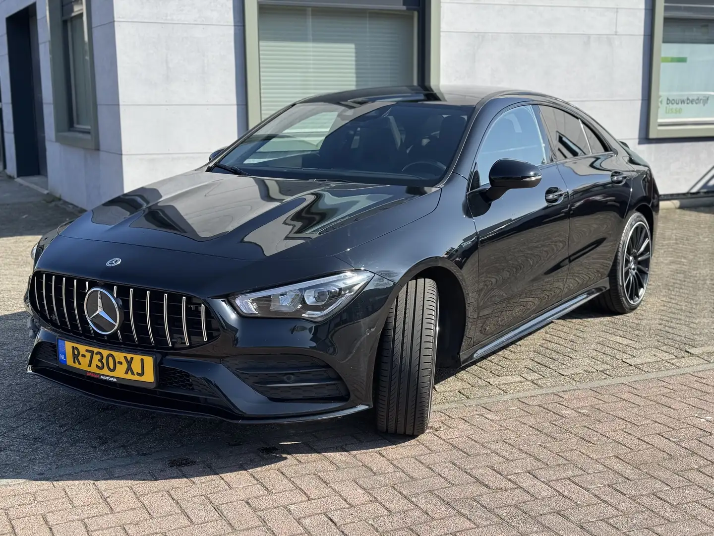 Mercedes-Benz CLA 250 Hybride / AMG Night / Pano / Edition 2020 Zwart - 1
