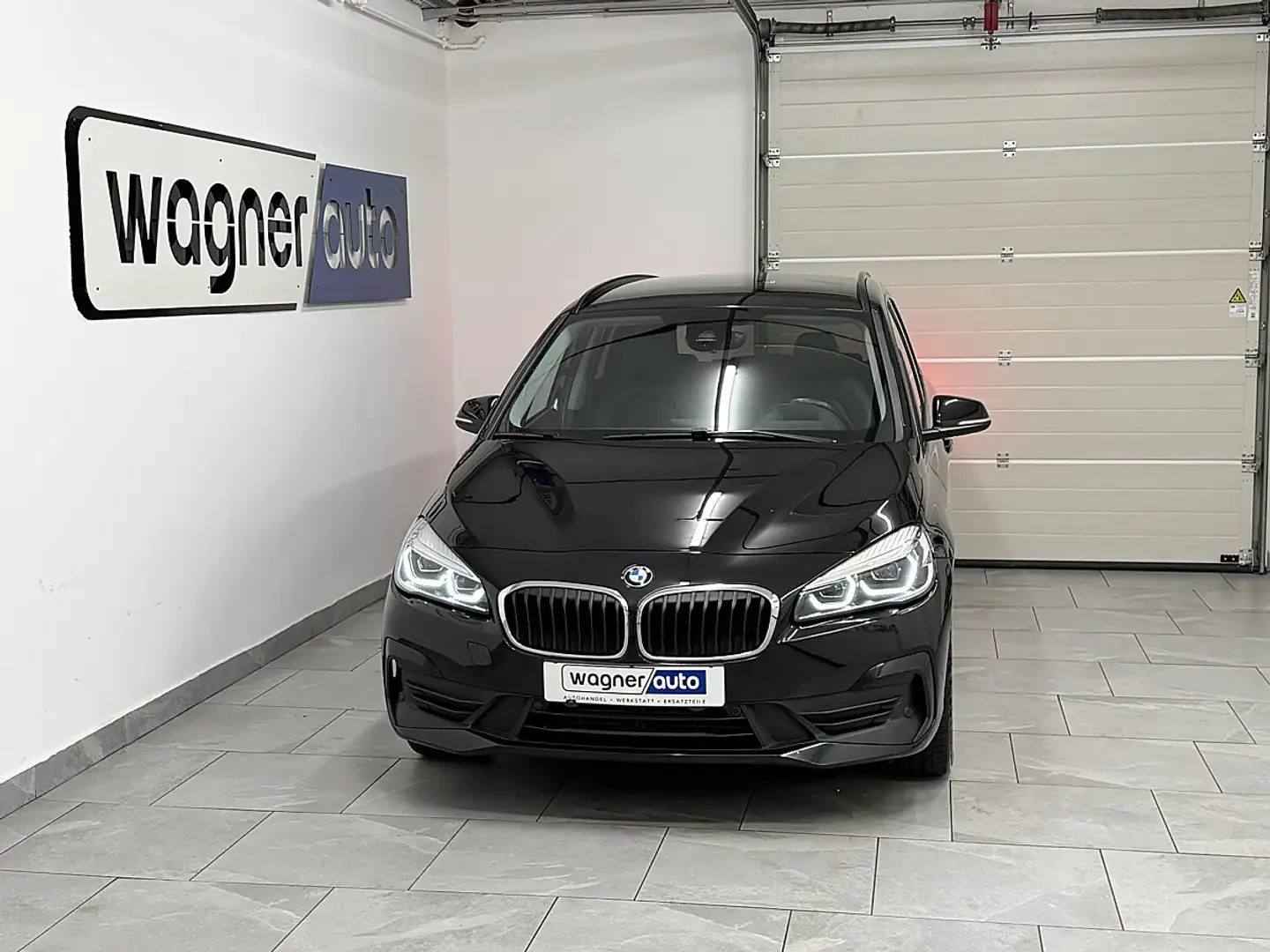 BMW 218 d xDrive Gran Tourer Aut.LCI/LED/NaviPlus/HeadU... Schwarz - 1