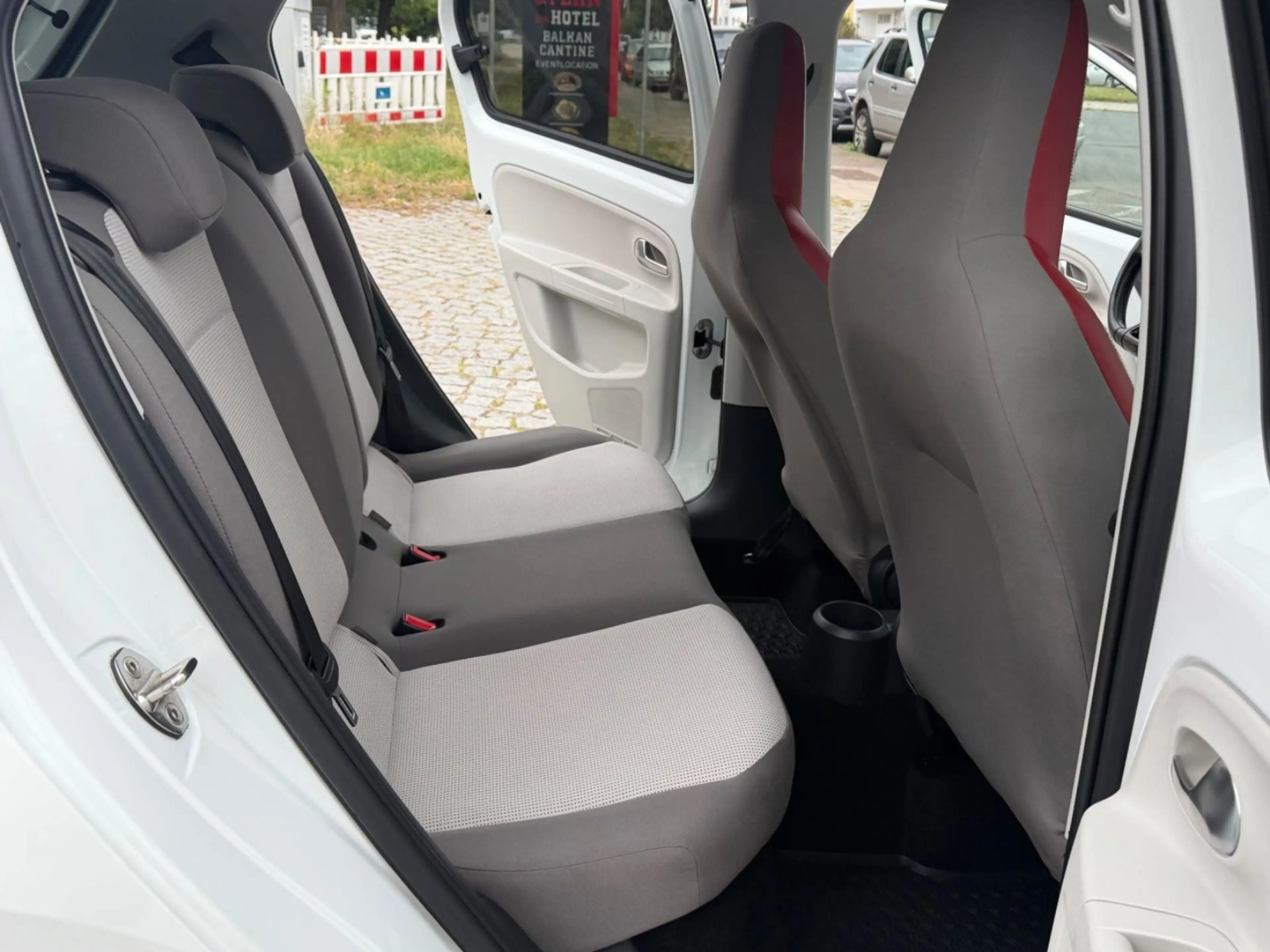 Volkswagen up! ! colour up!*Klima*Sitzhzg*EFH*Euro6 — photo 17
