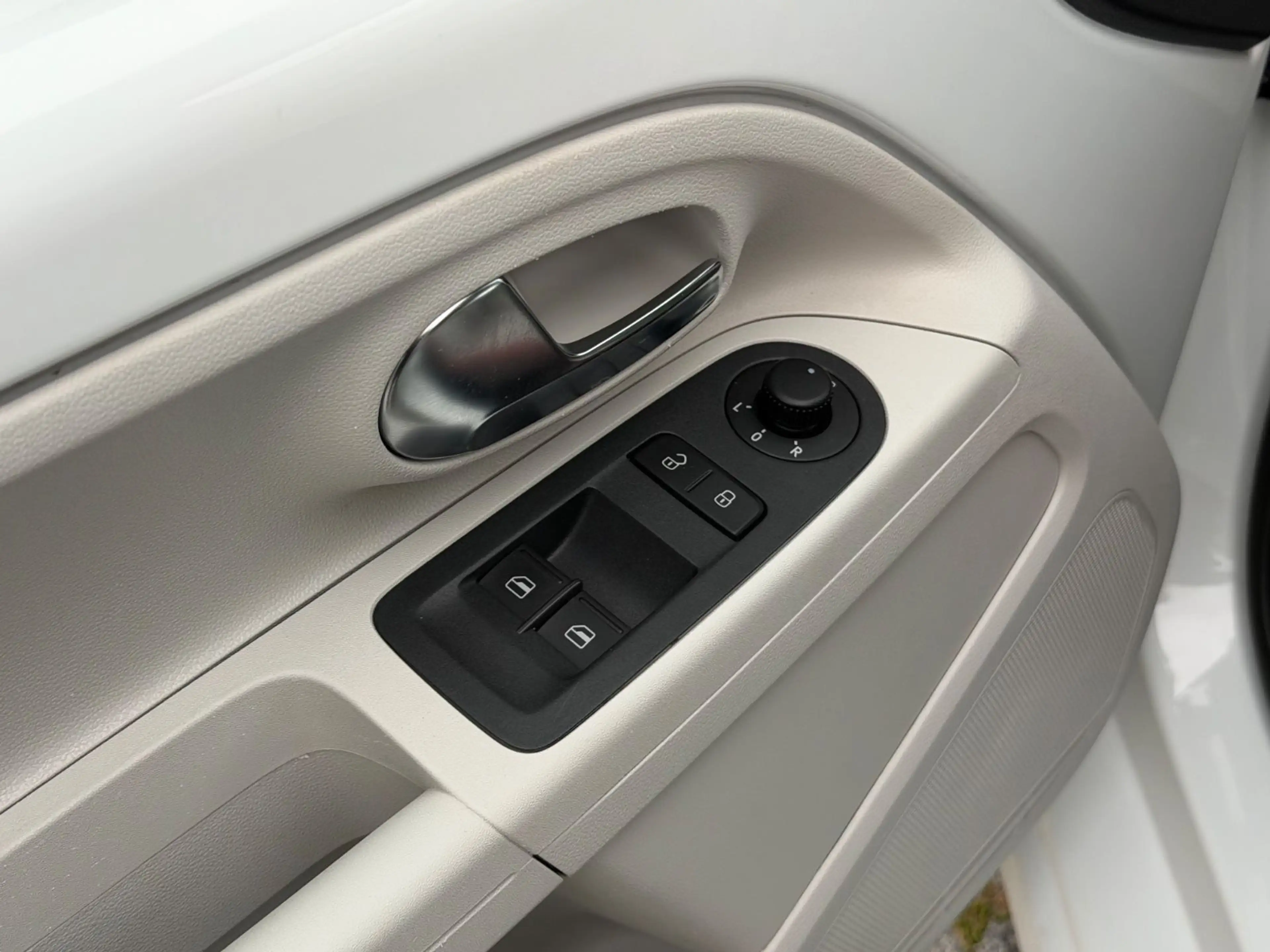 Volkswagen up! ! colour up!*Klima*Sitzhzg*EFH*Euro6 — photo 8