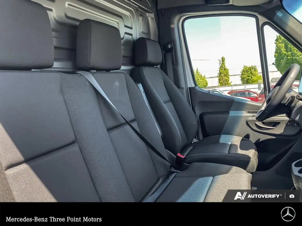 Mercedes-Benz Sprinter снимка Mercedes-Benz Sprinter