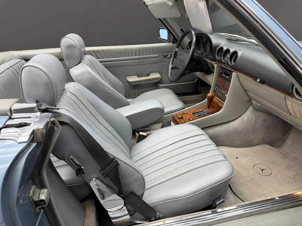 Mercedes-Benz SL 560 R107 Cabriolet 1986 Version européenne, foto 9