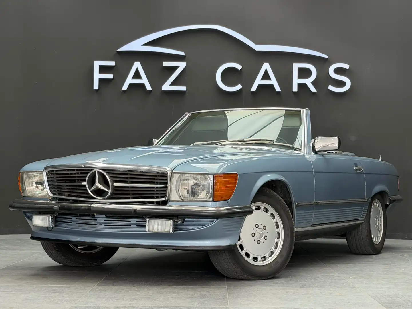 Mercedes-Benz SL 560 R107 Cabriolet 1986 Version européenne Blau - 1