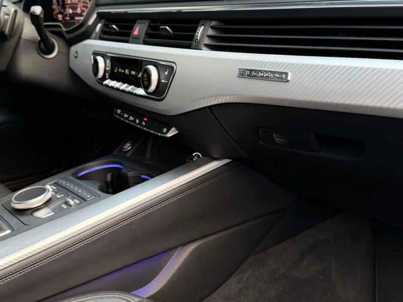 Audi A4 quattro design 360°Kam Pano Matrix LED Memory-Sitze Ambientelicht Plus — photo 15