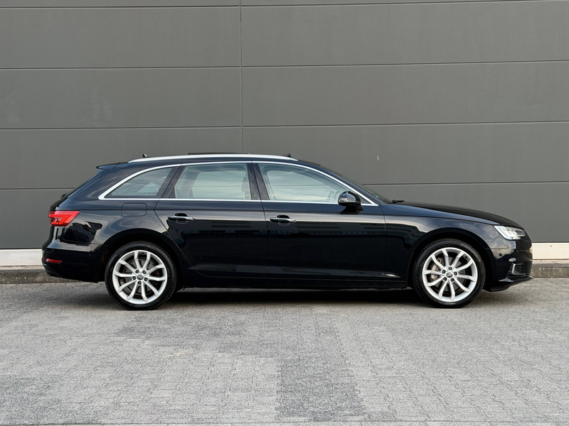 Audi A4 quattro design 360°Kam Pano Matrix LED Memory-Sitze Ambientelicht Plus — photo 13